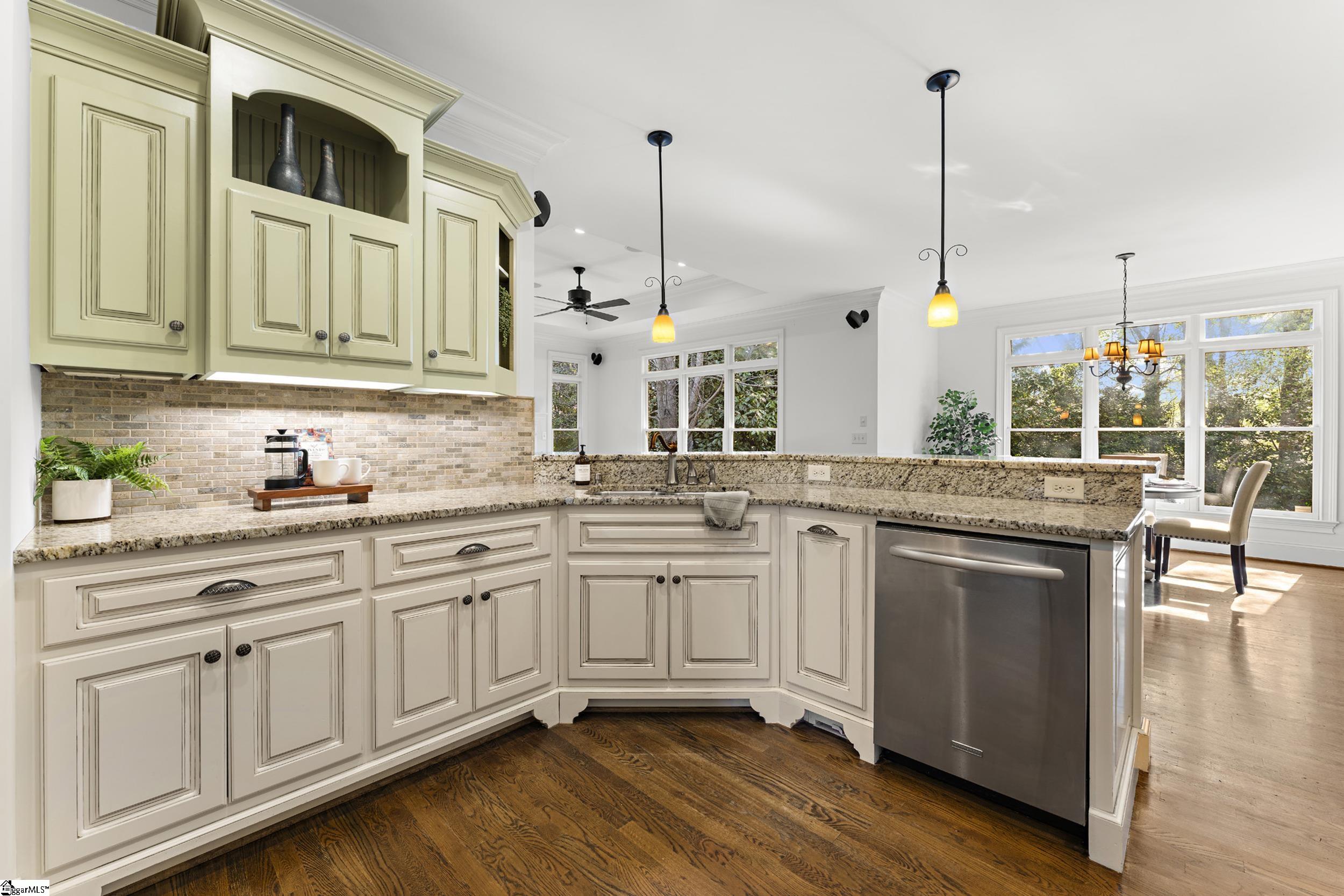 108 Charleston Oak Lane Greenville, SC 29615