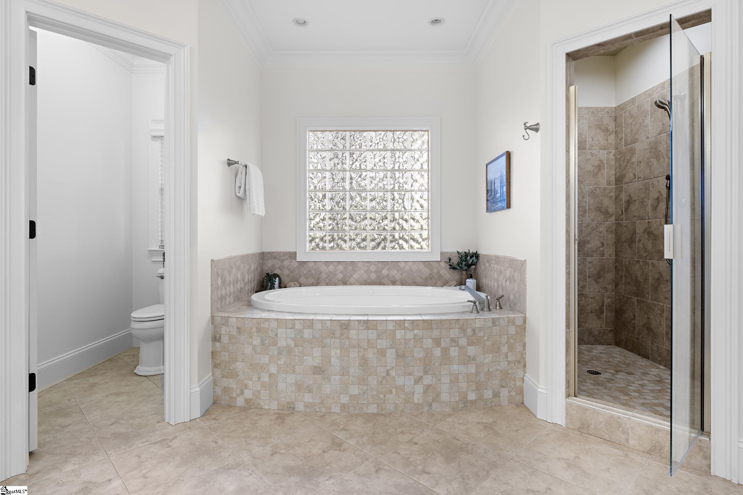 108 Charleston Oak Lane Greenville, SC 29615