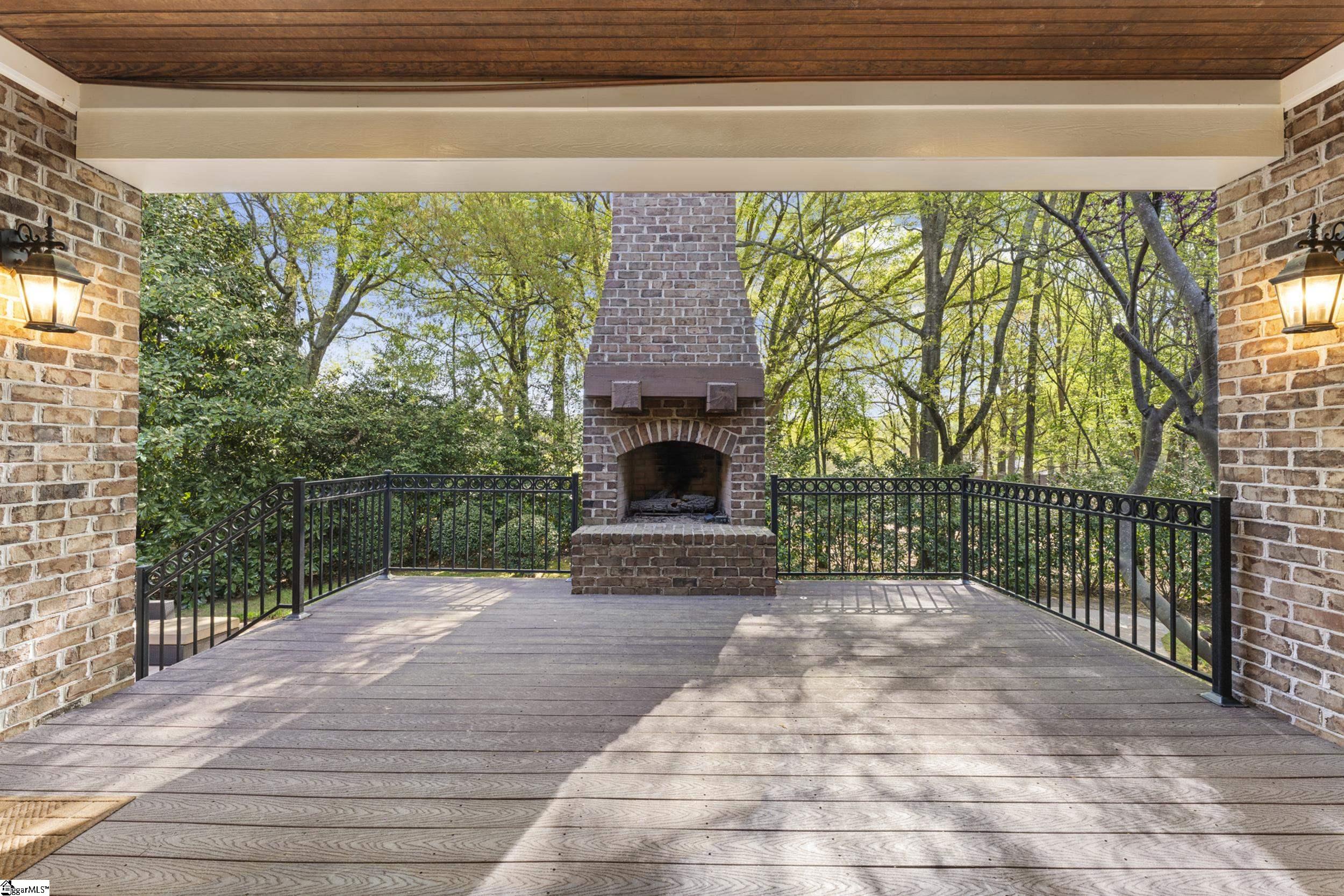 108 Charleston Oak Lane Greenville, SC 29615