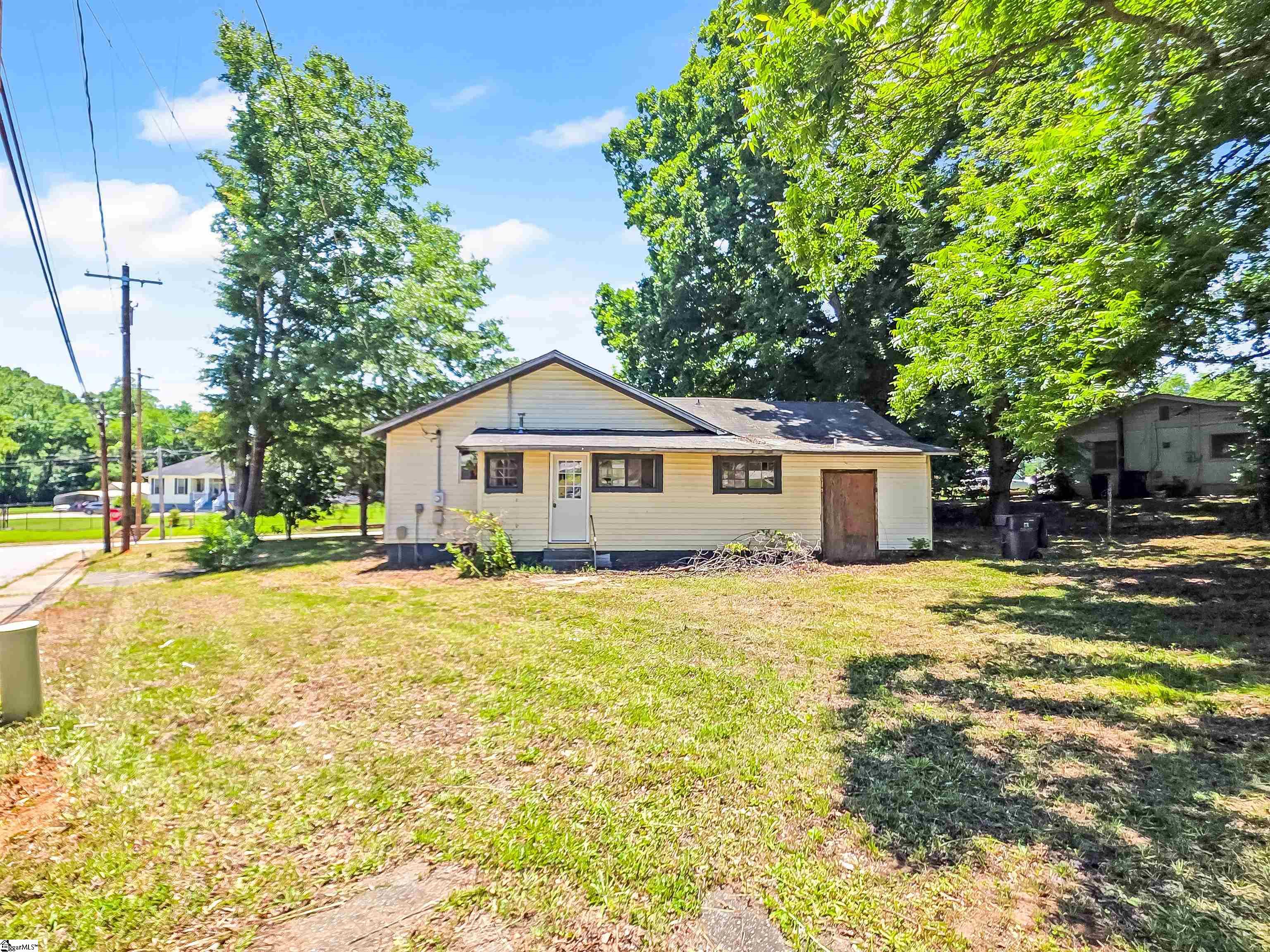 300 Ferry Street Abbeville, SC 29620