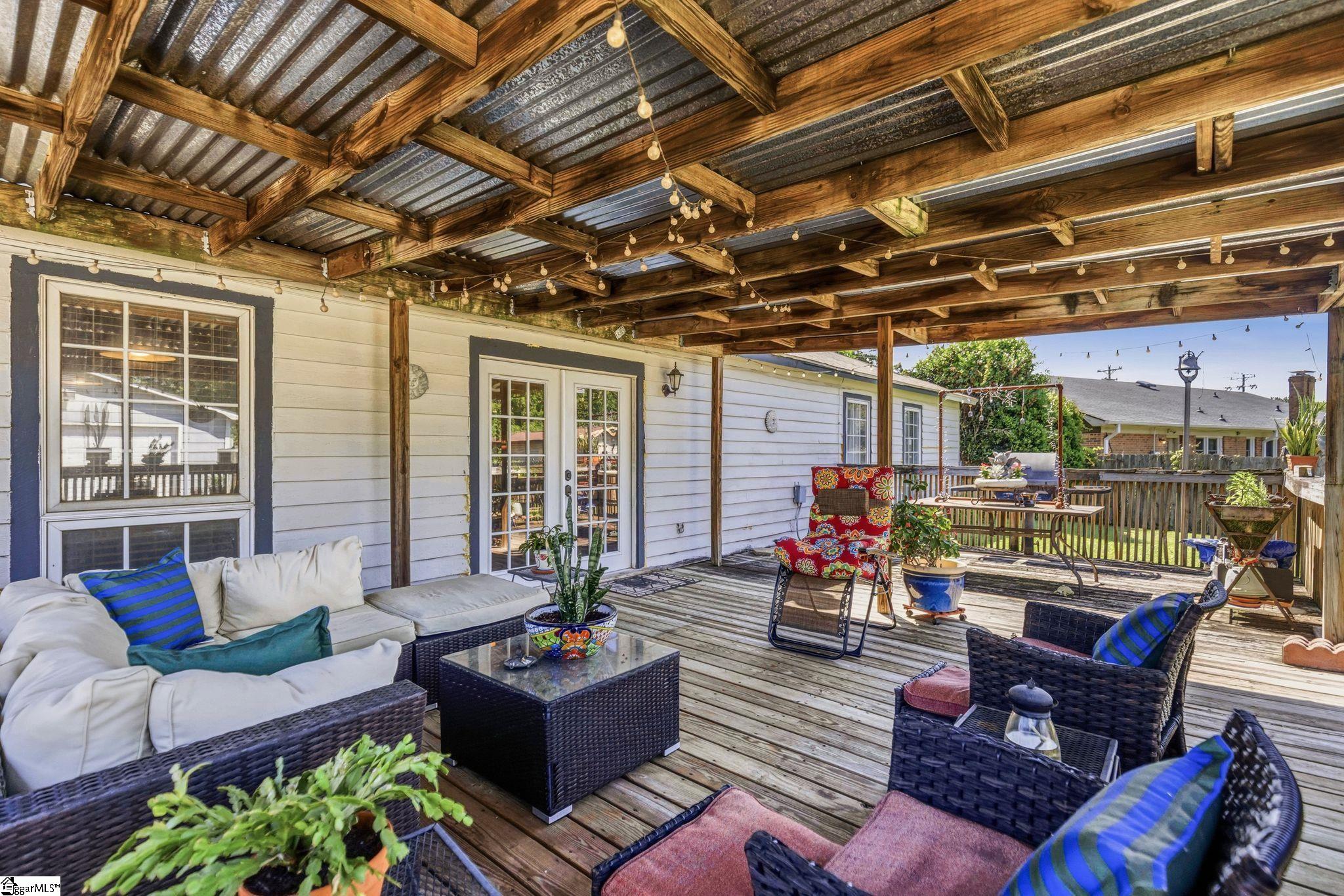 1 S Oak Forest Drive Greenville, SC 29607