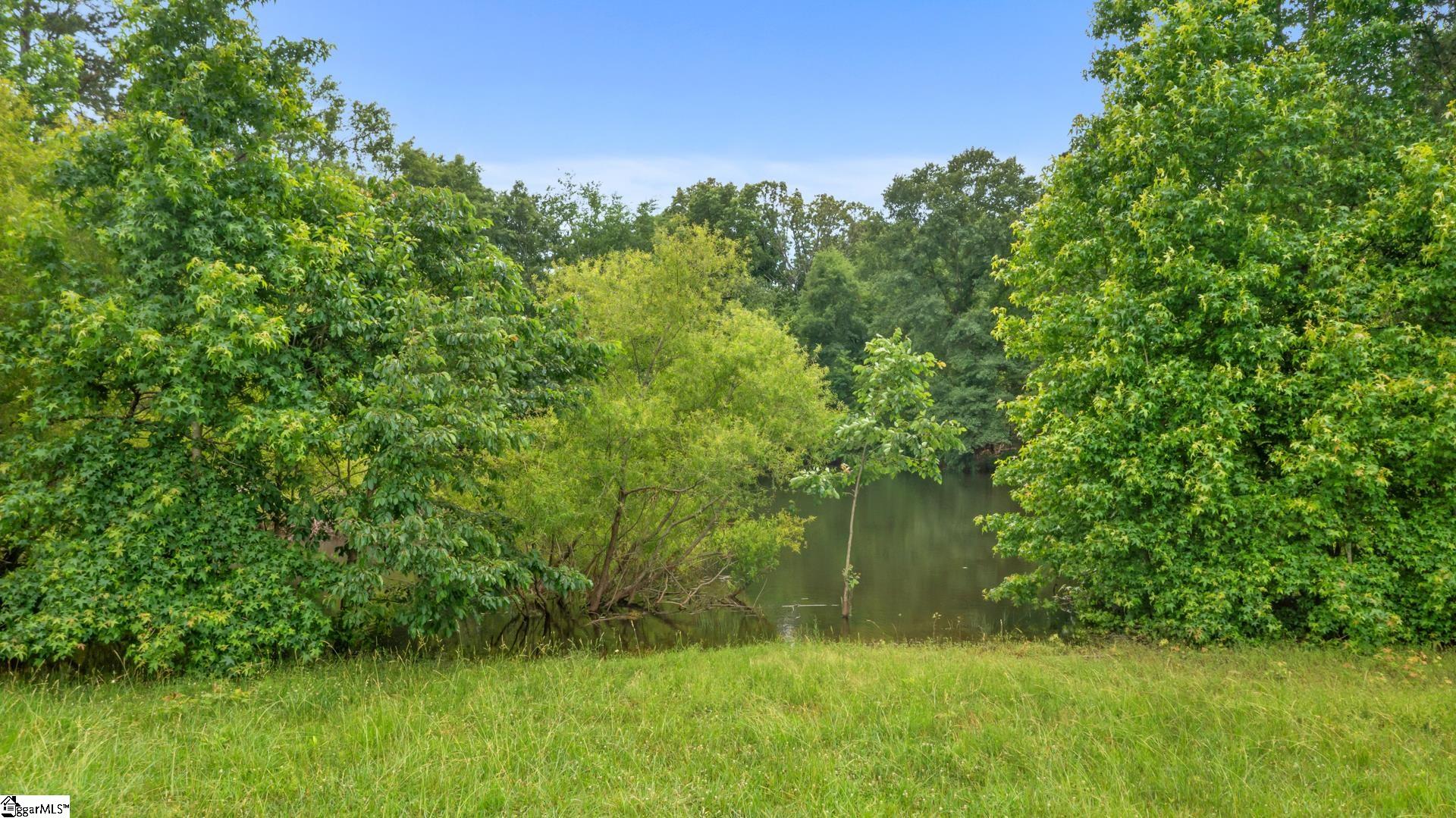 00 E Main Street Laurens, SC 29360