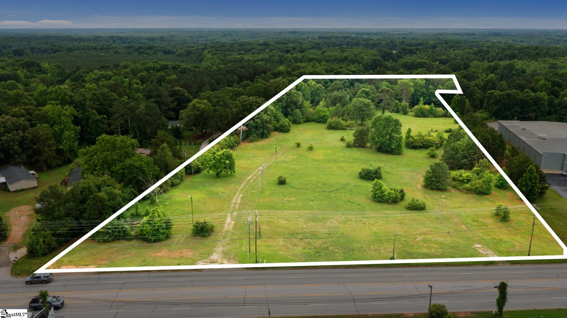00 E Main Street Laurens, SC 29360