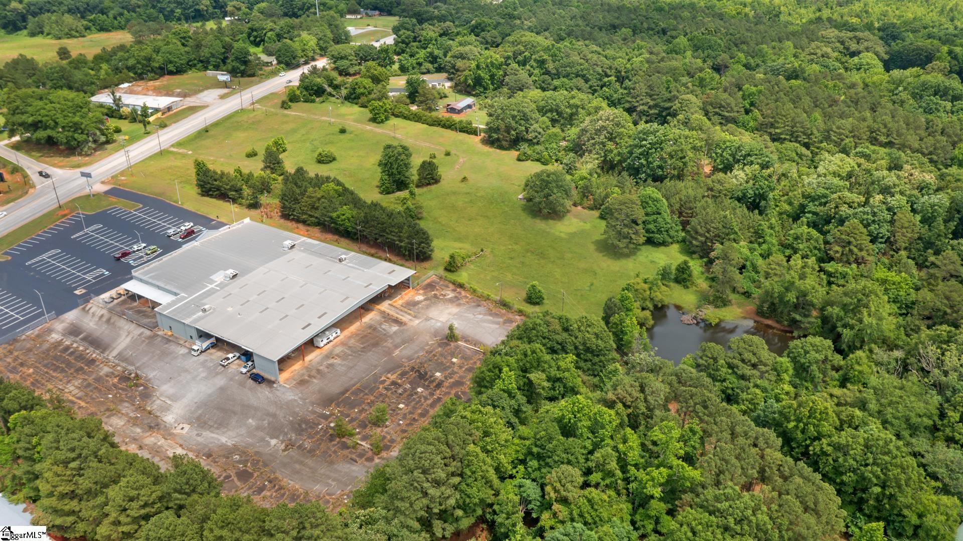 00 E Main Street Laurens, SC 29360