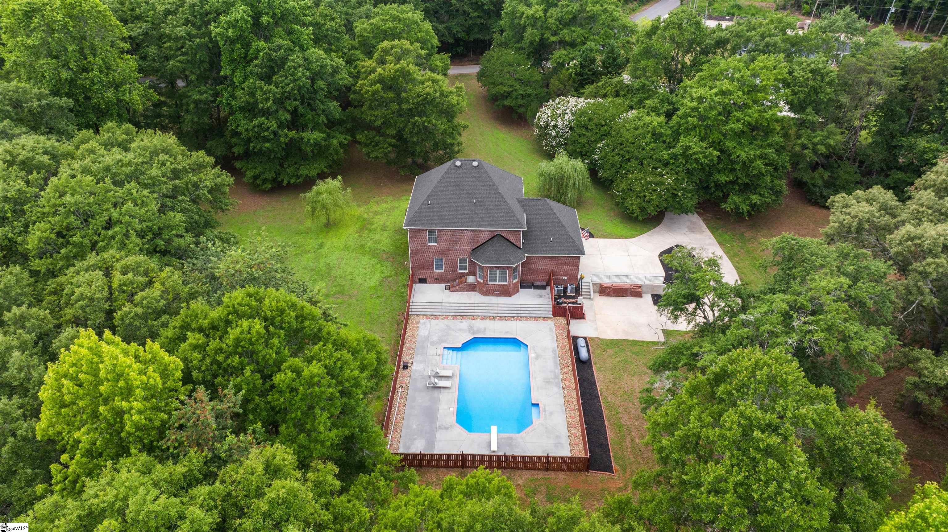 453 Circle Road Greer, SC 29651