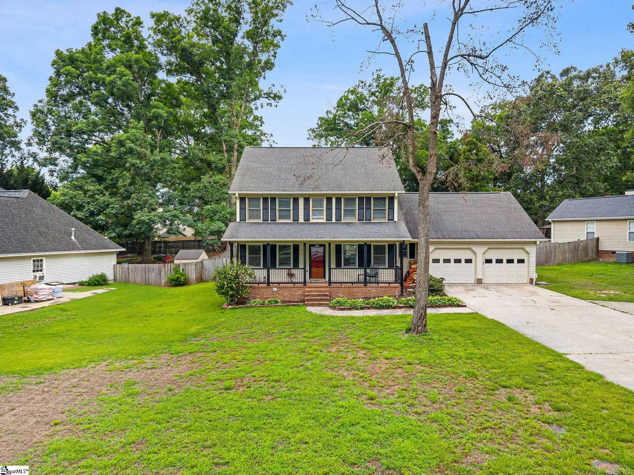 215 Bendingwood Circle Taylors, SC 29687