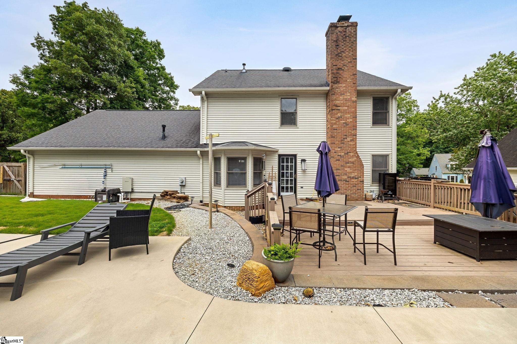 215 Bendingwood Circle Taylors, SC 29687