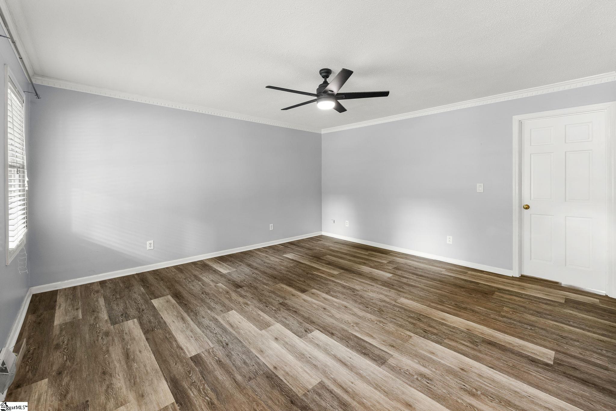 215 Bendingwood Circle Taylors, SC 29687