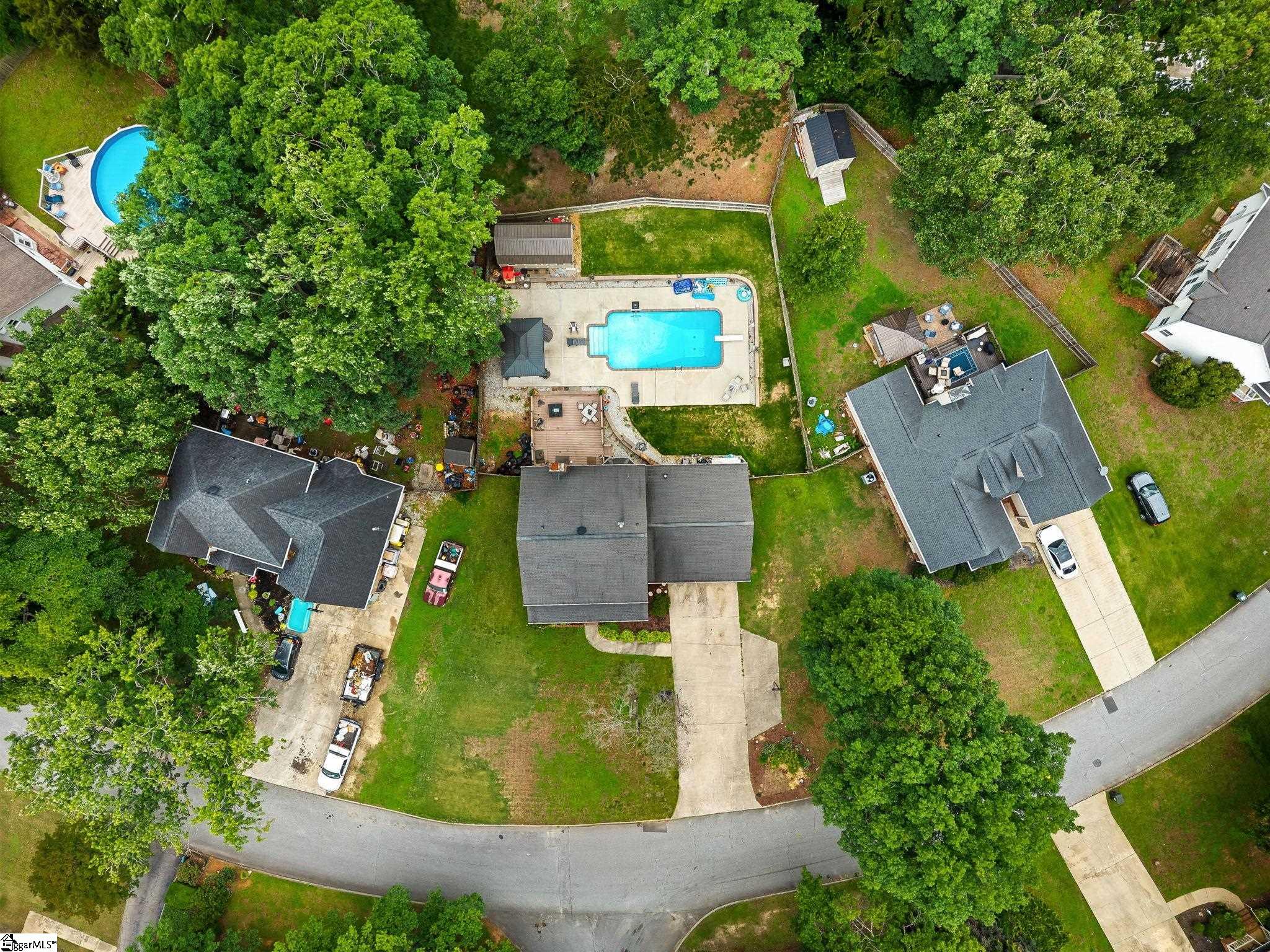 215 Bendingwood Circle Taylors, SC 29687