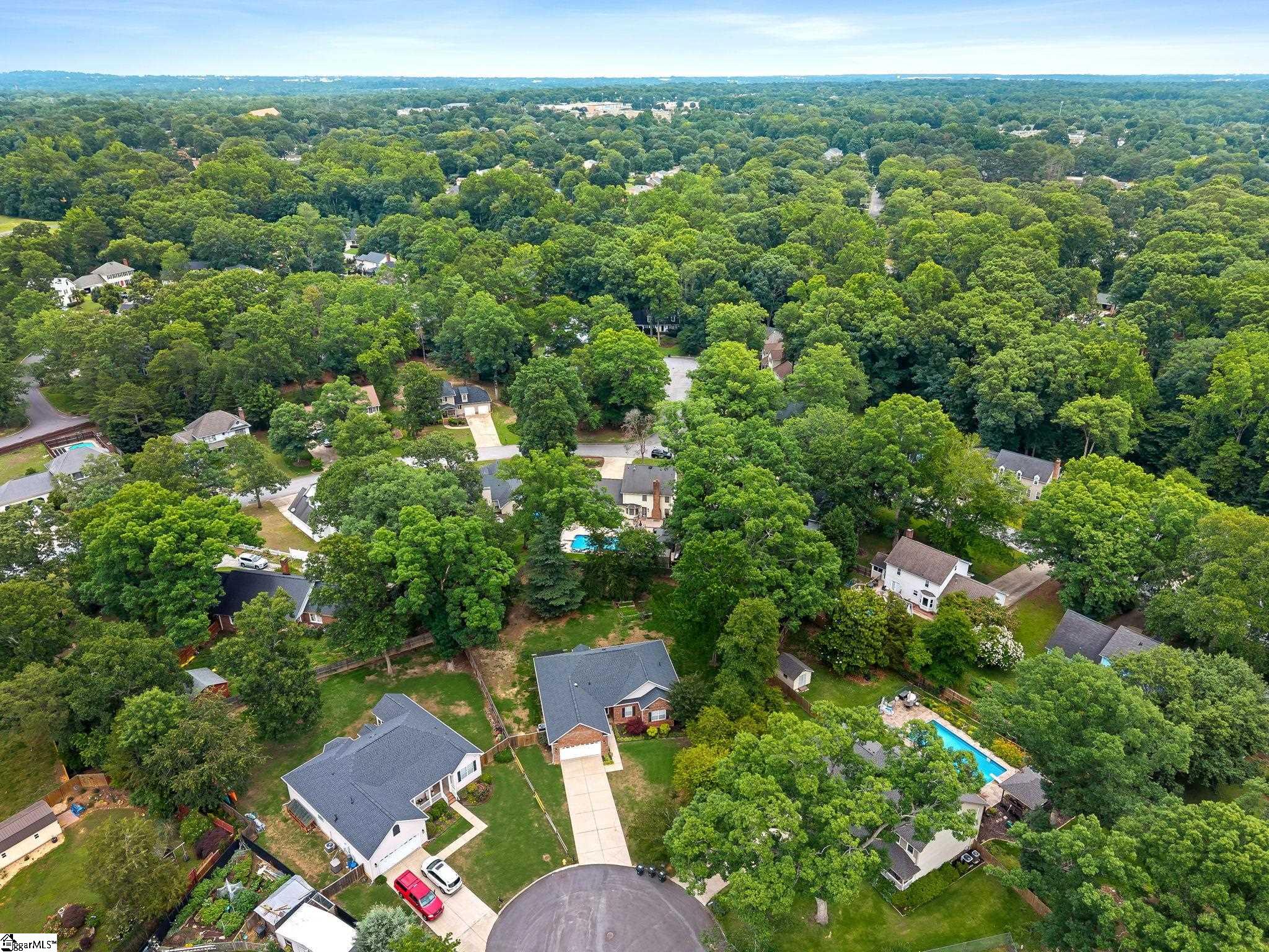 215 Bendingwood Circle Taylors, SC 29687