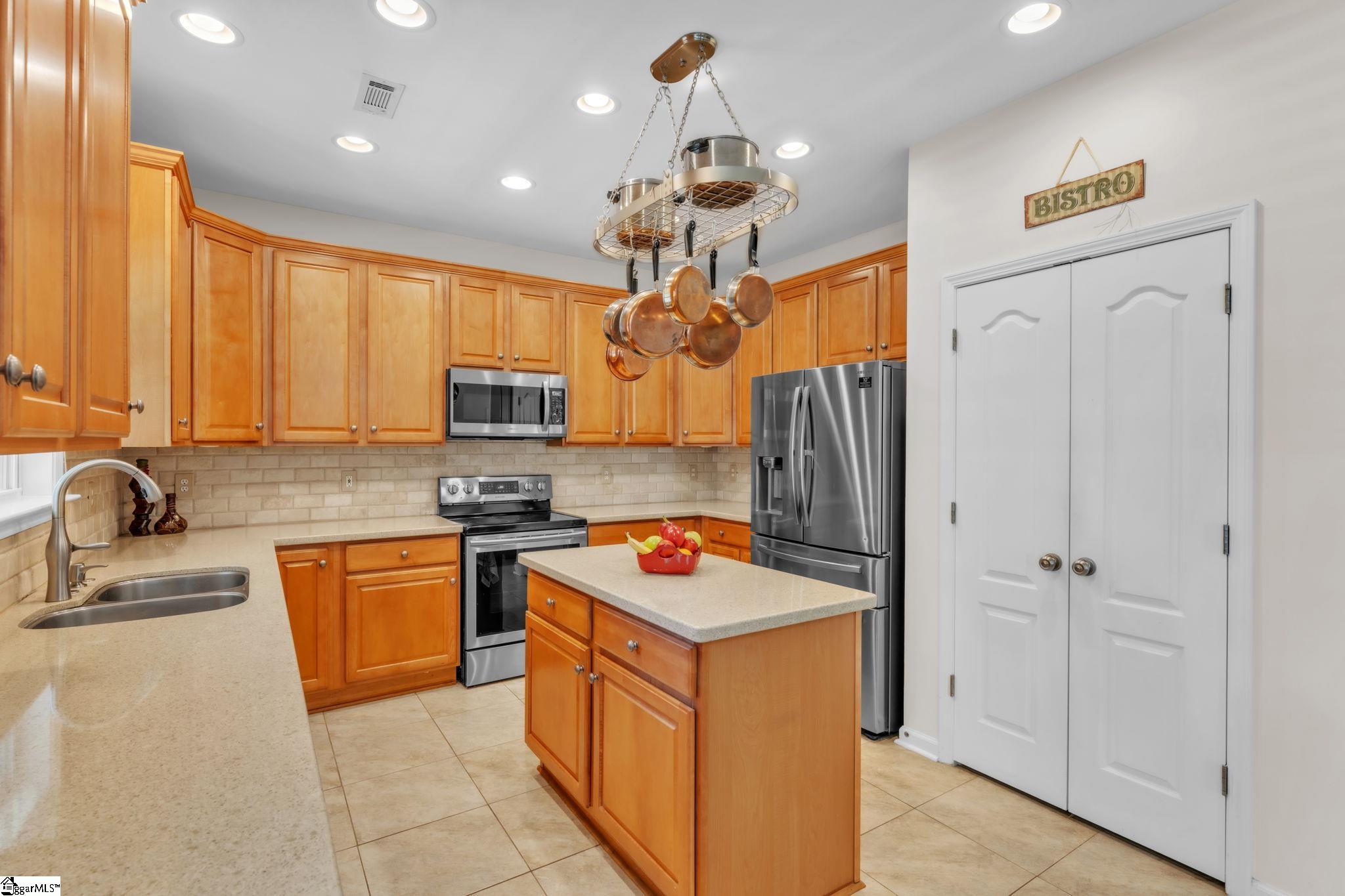 212 Brazos Lane Simpsonville, SC 29680