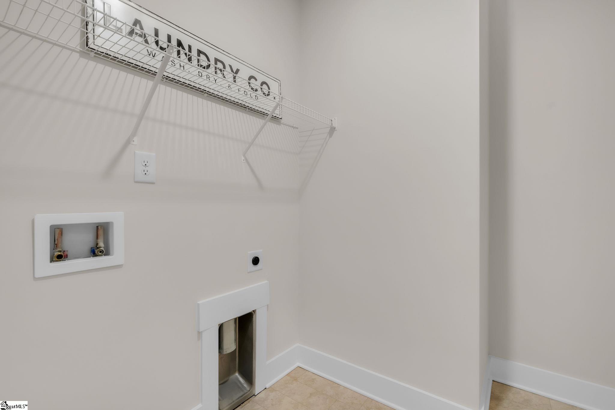 456 Jones Peak Drive Simpsonville, SC 29681