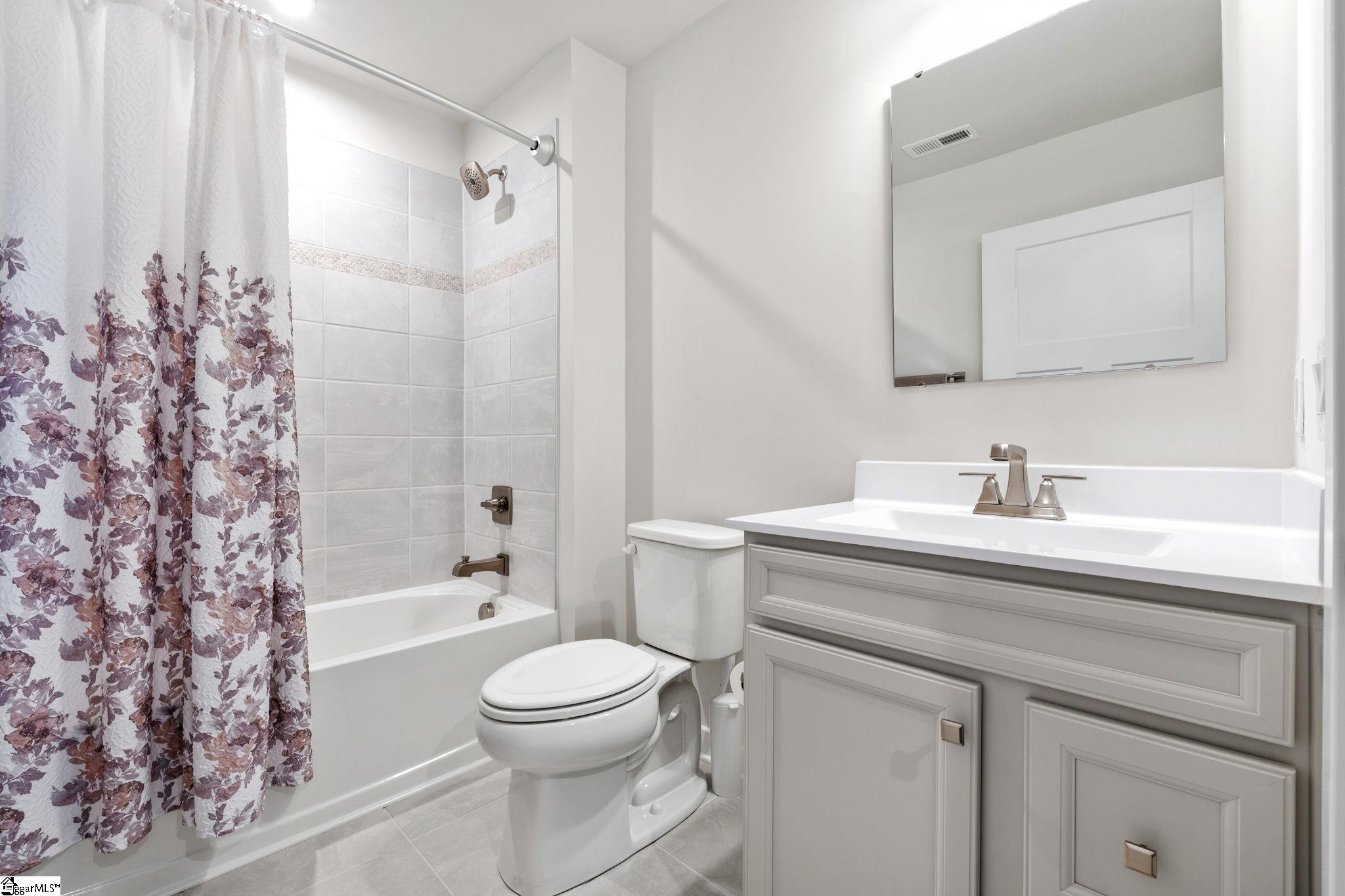 1337 Coffeetree Drive Woodruff, SC 29388