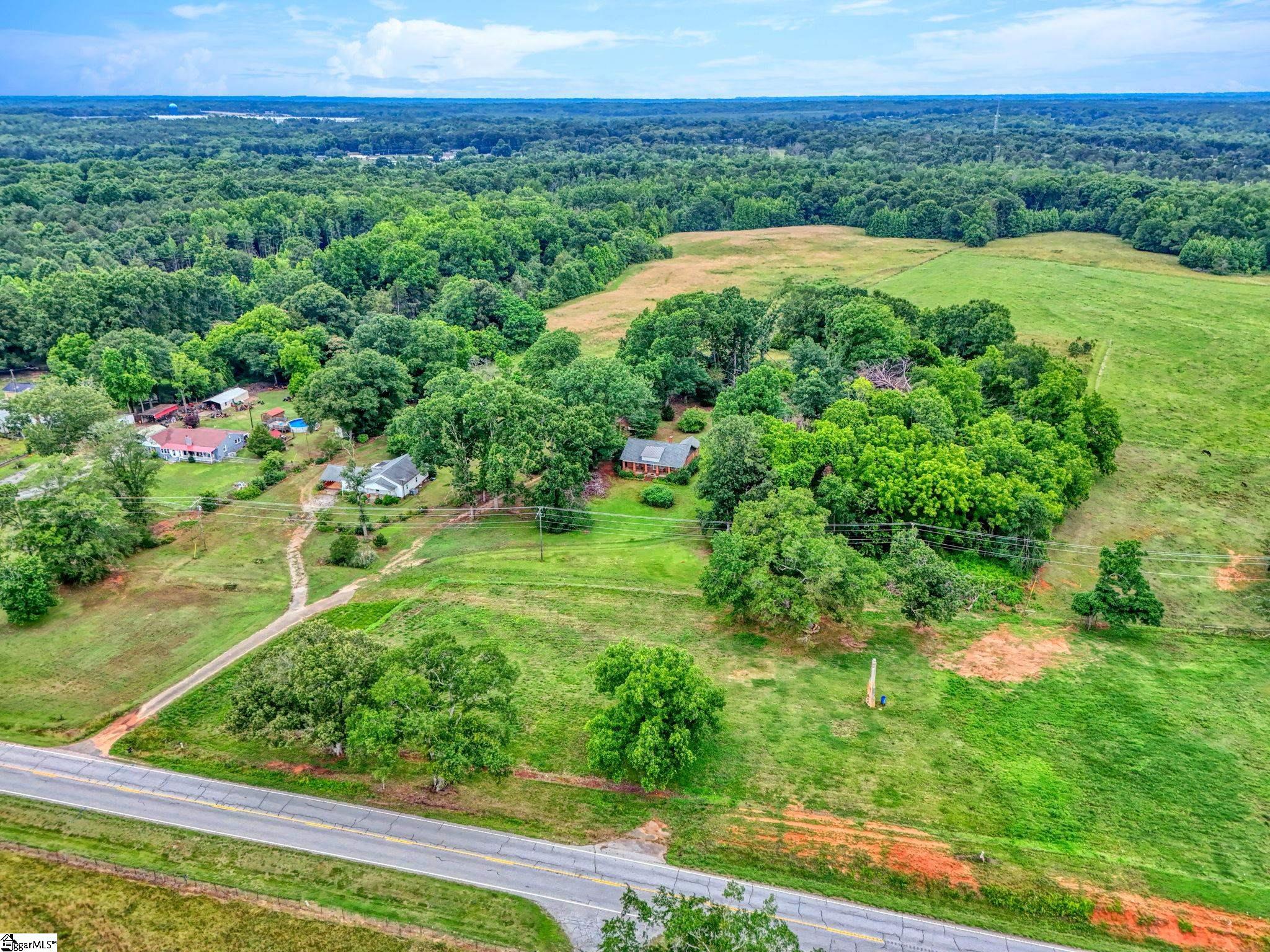 1189 Highway Laurens, SC 29360