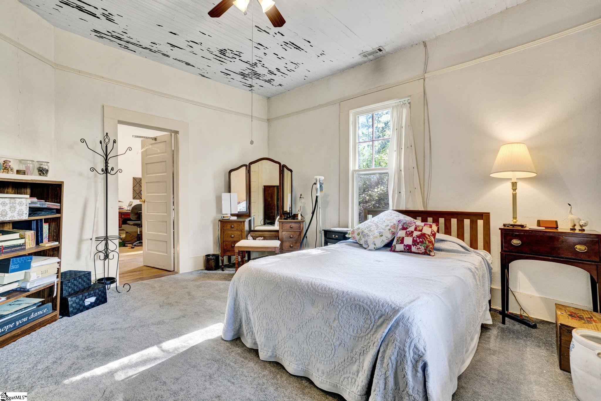 1189 Highway Laurens, SC 29360