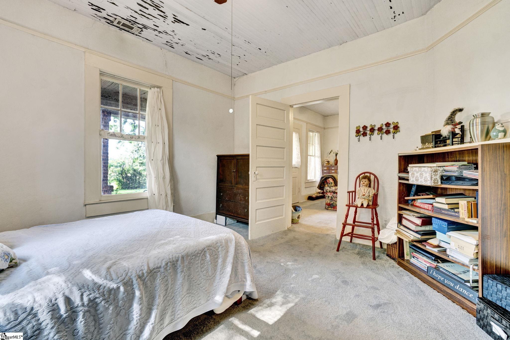 1189 Highway Laurens, SC 29360