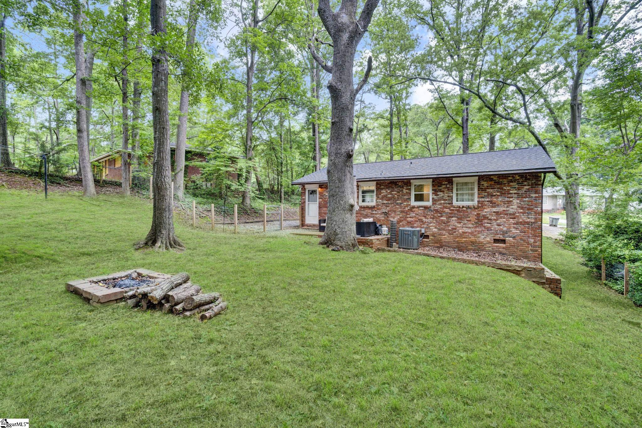 331 Amherst Drive Spartanburg, SC 29306-4262