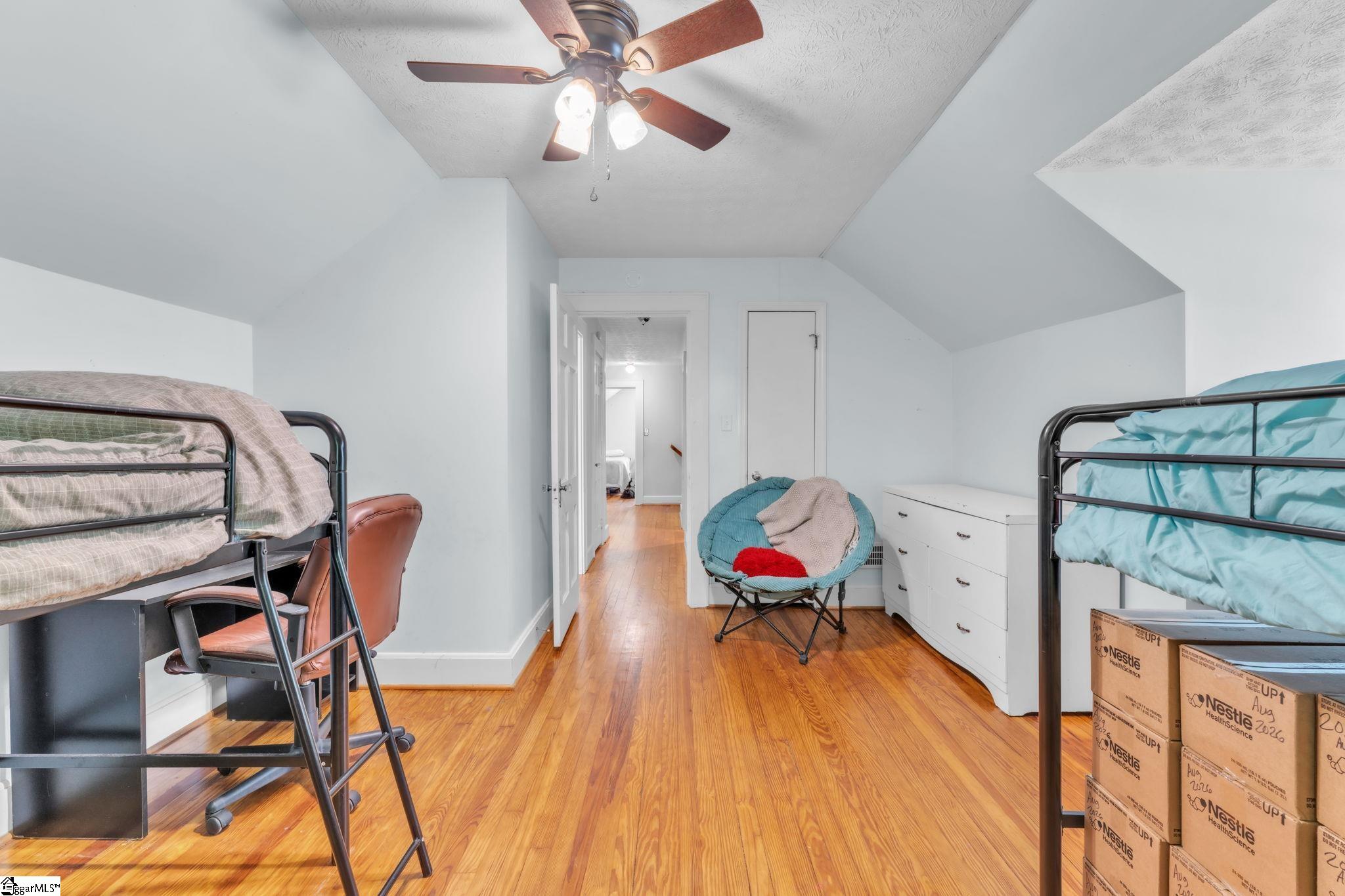 206 W Farley Avenue Laurens, SC 29360