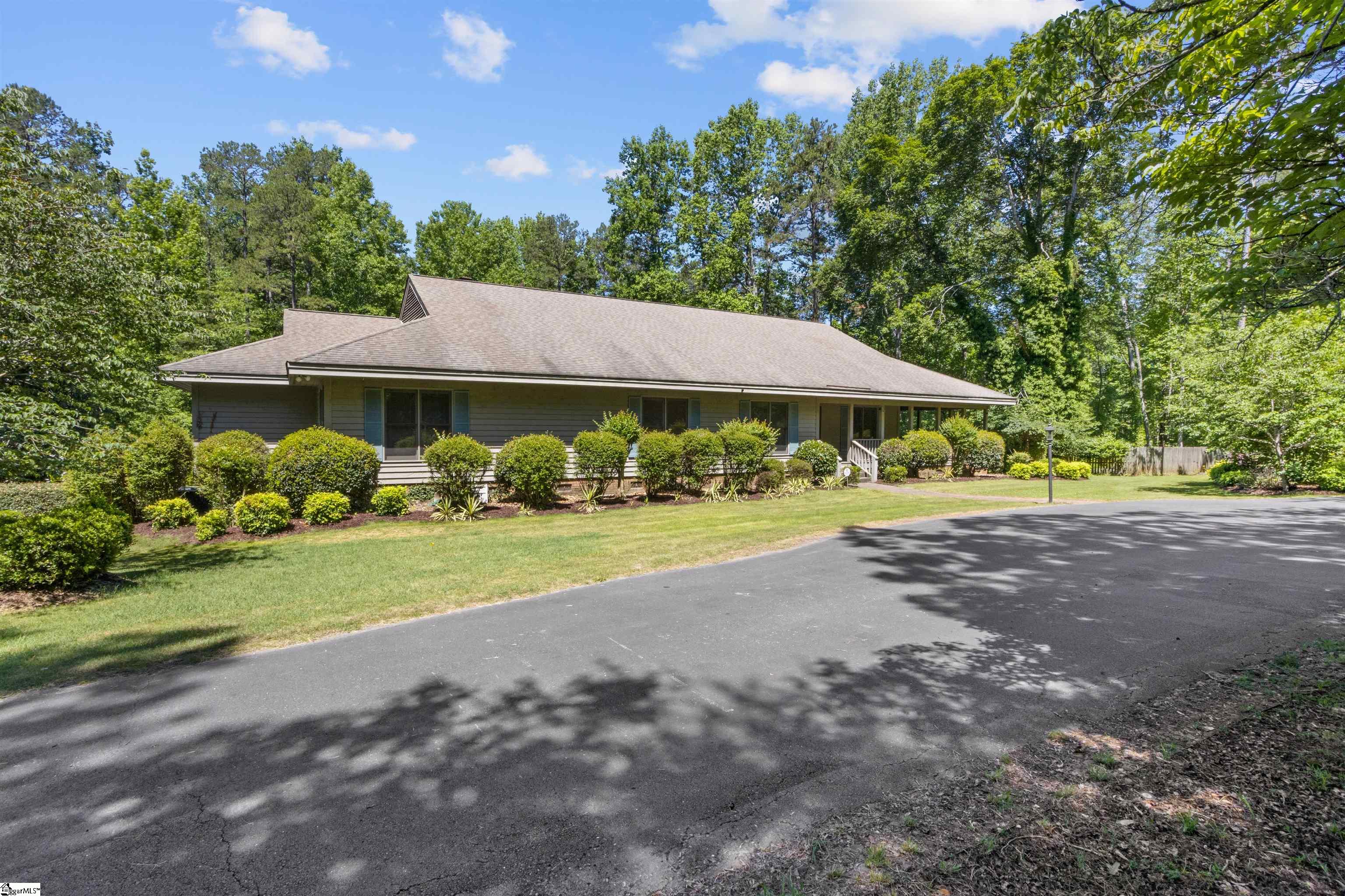109 Indian Creek Road, Spartanburg SC 29302,Spartanburg,Spartanburg,Residential