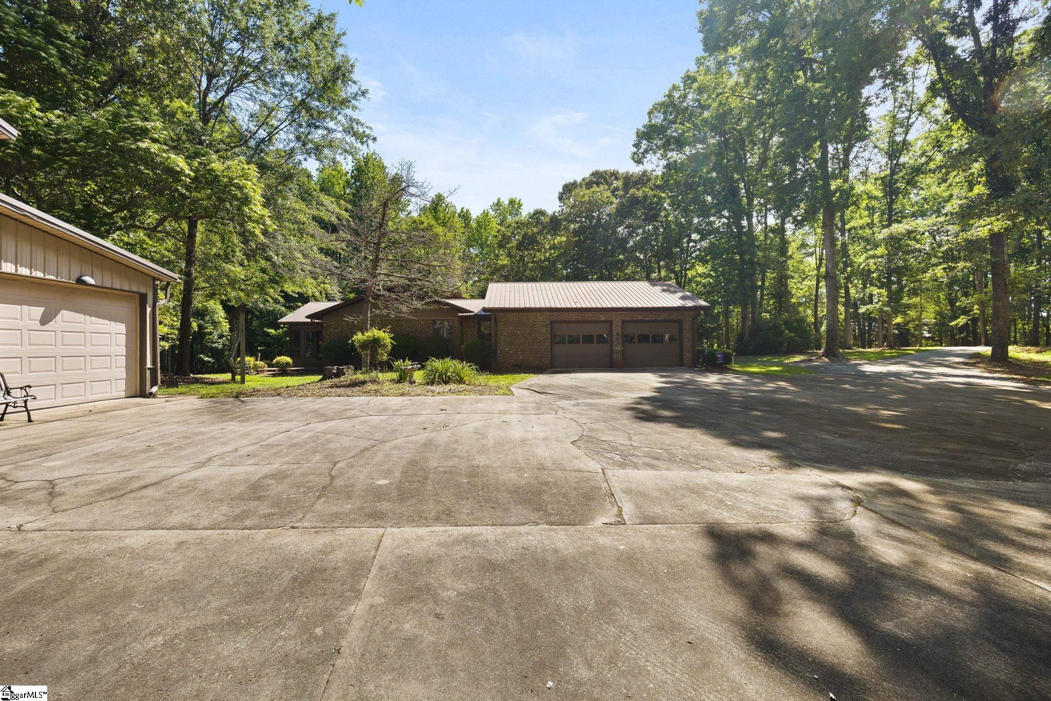 620 Walnut Grove Road Roebuck, SC 29376