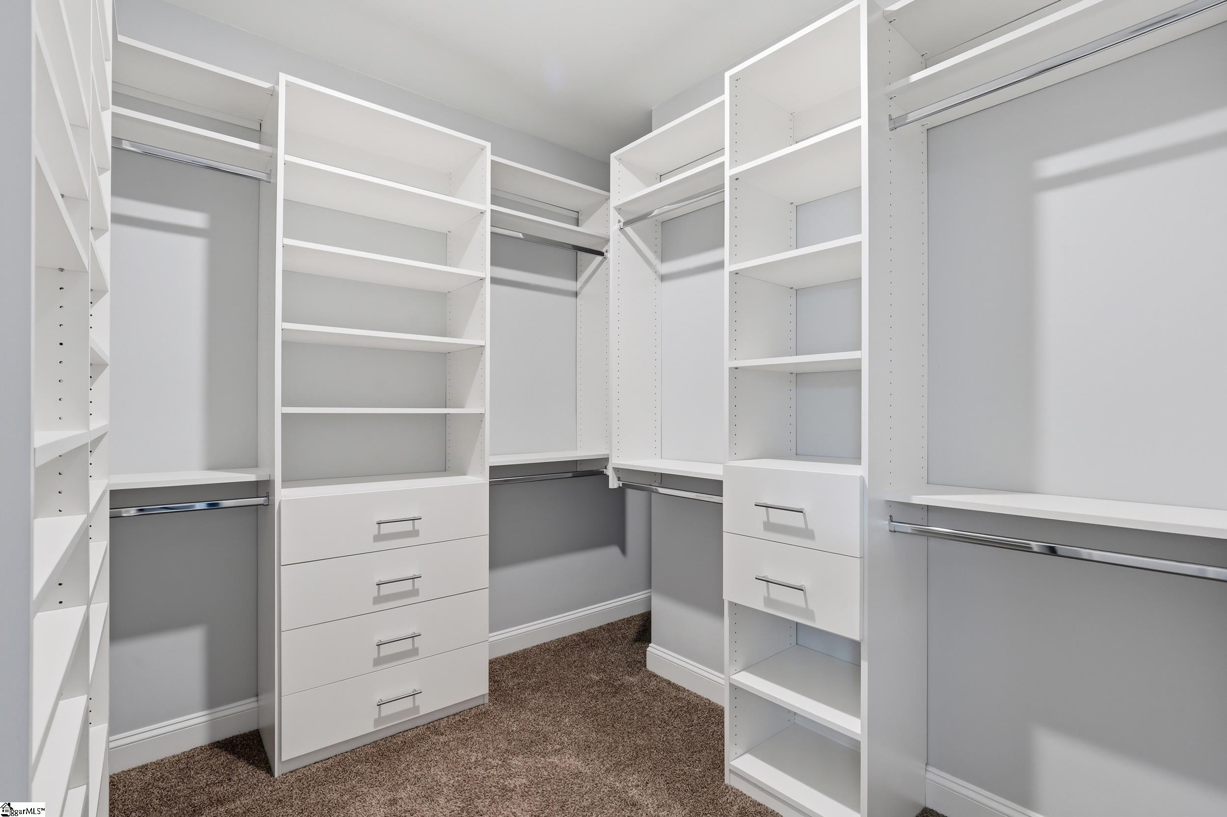 913 Ash Grove Way Boiling Springs, SC 29316