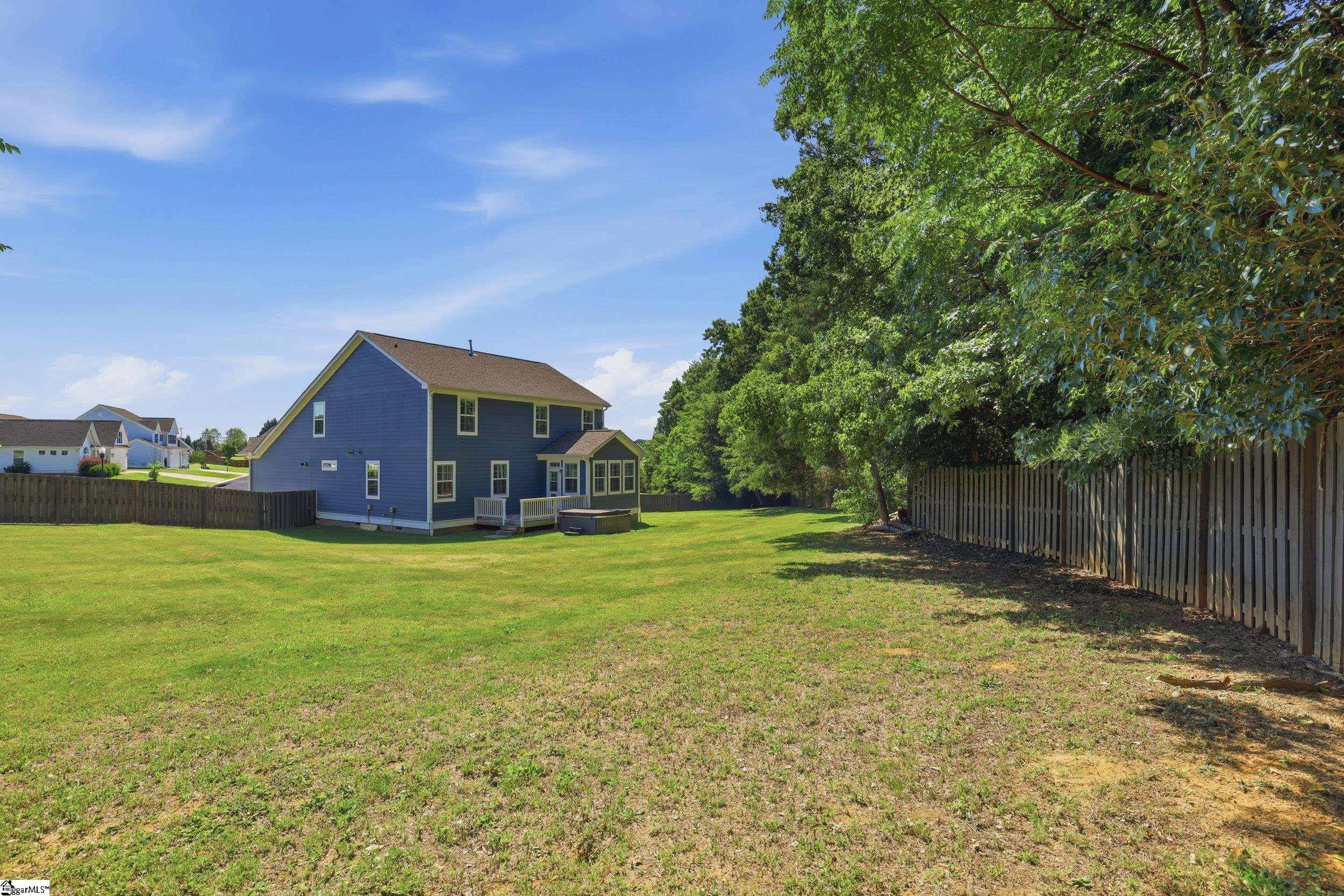 913 Ash Grove Way Boiling Springs, SC 29316