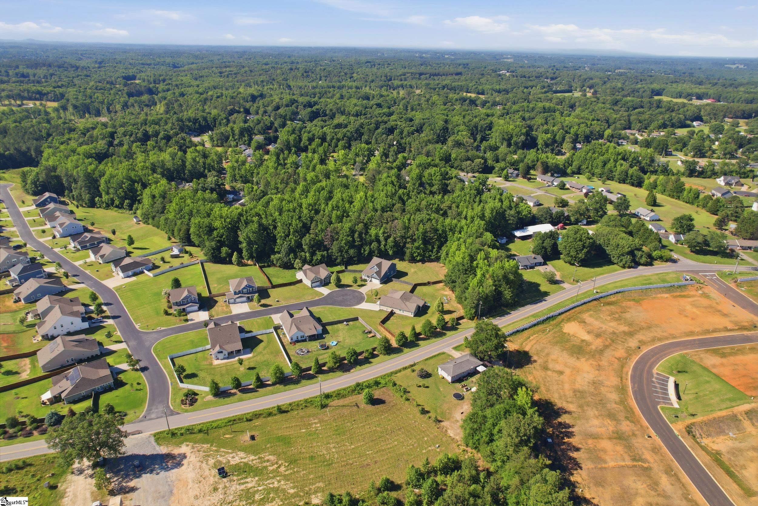 913 Ash Grove Way Boiling Springs, SC 29316