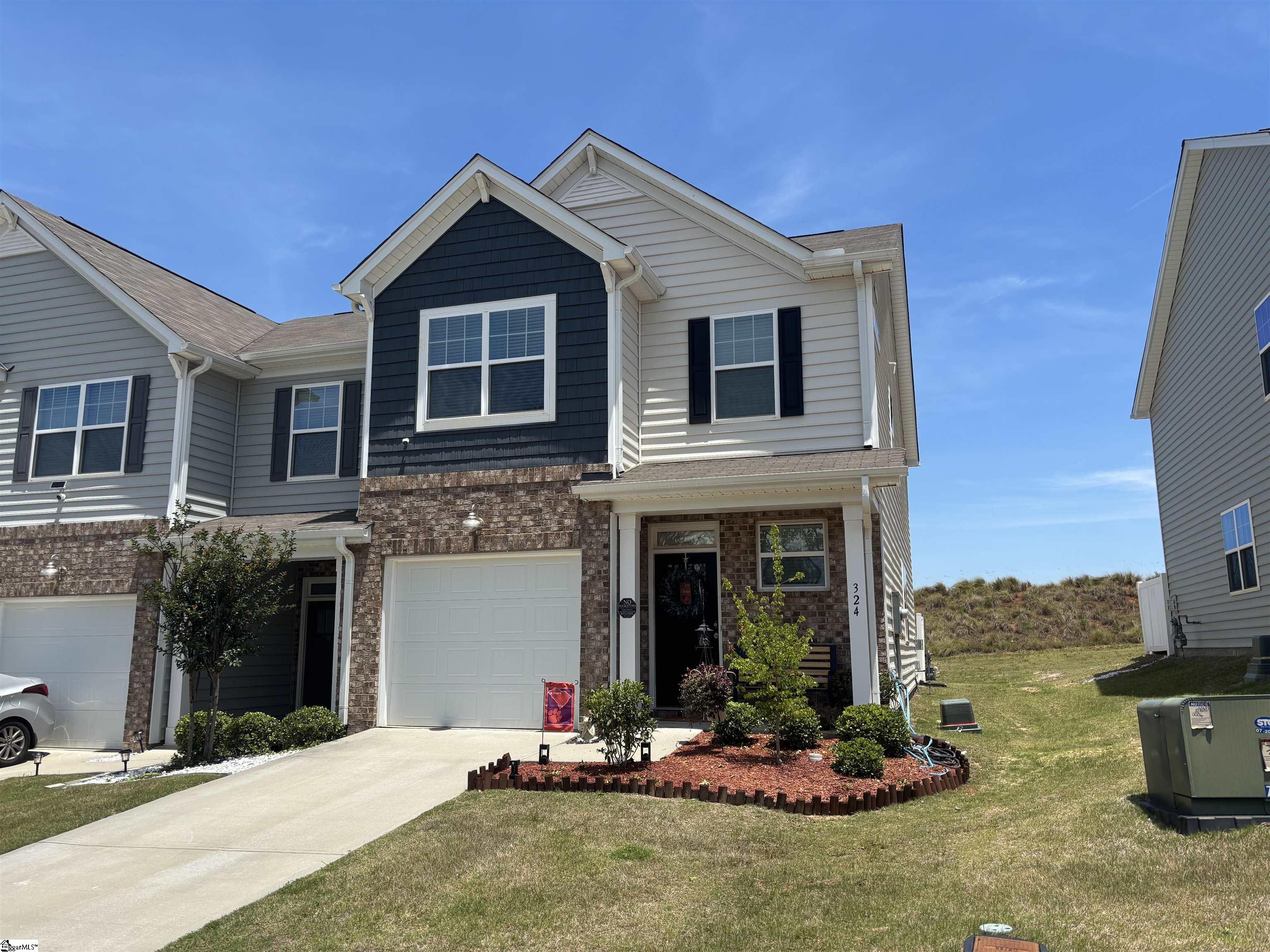 324 E Compass Way Easley, SC 29640