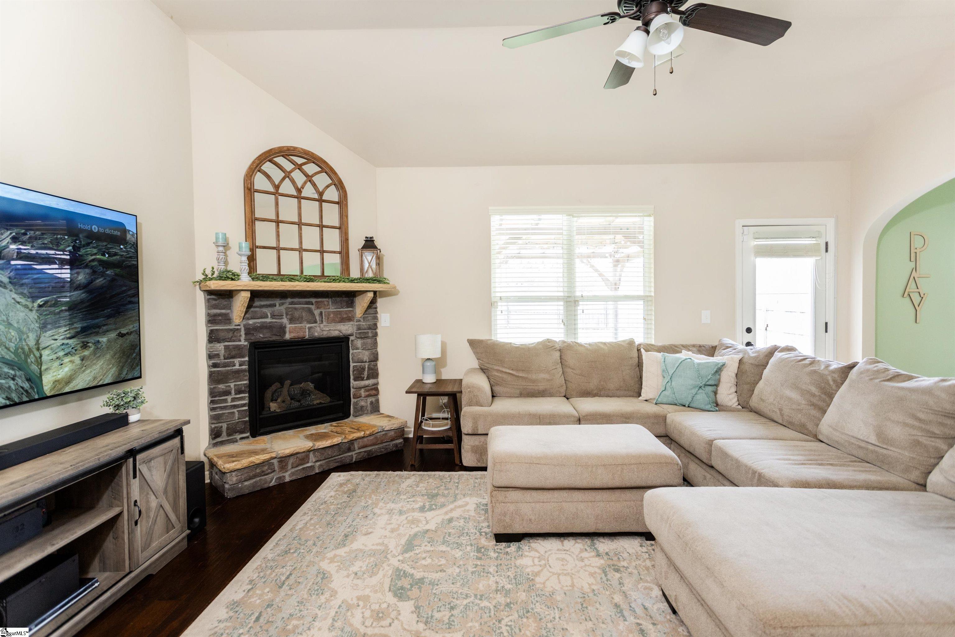 226 Lovelace Court Simpsonville, SC 29681