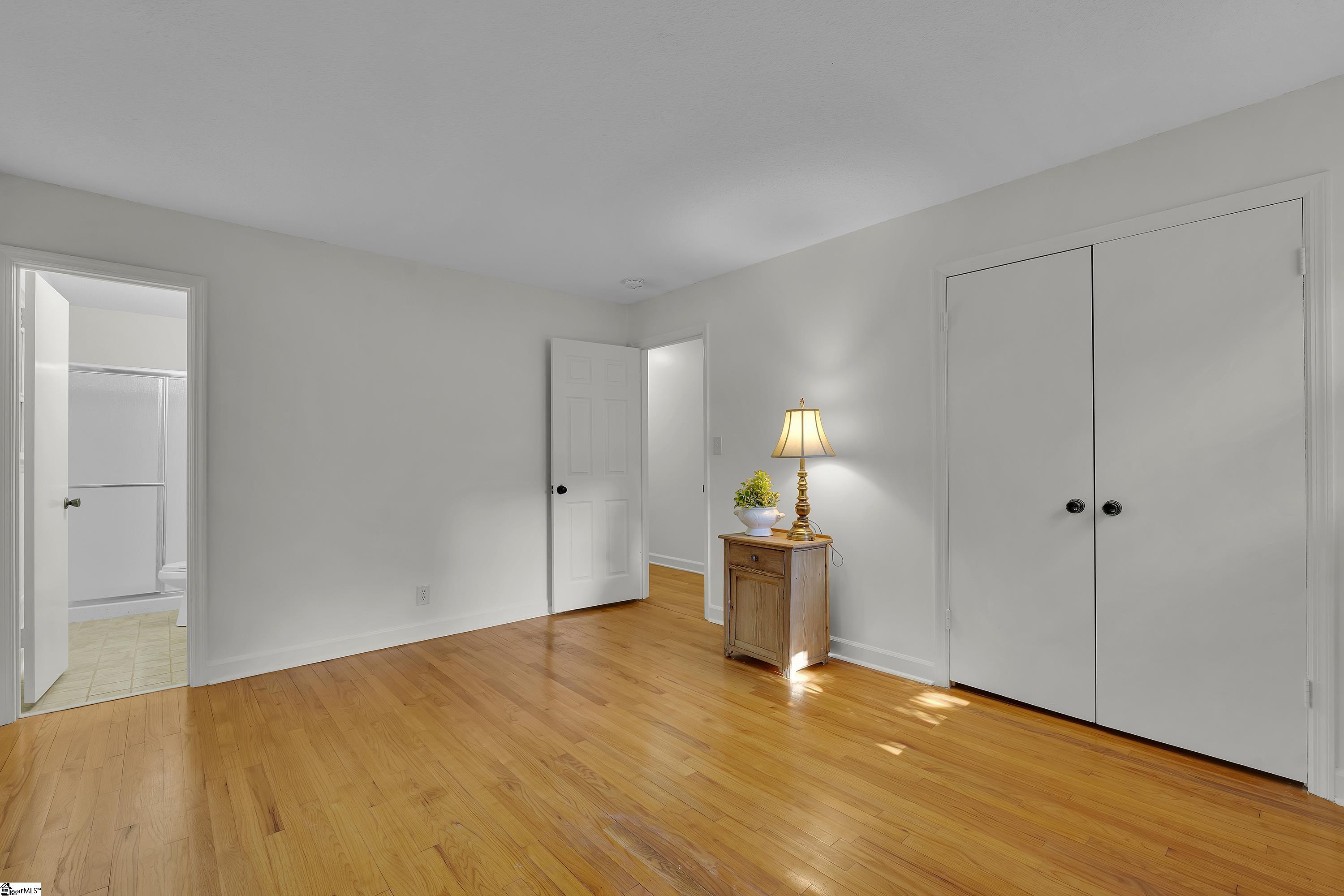 4954 Vineyard Lane Greenville, SC 29615