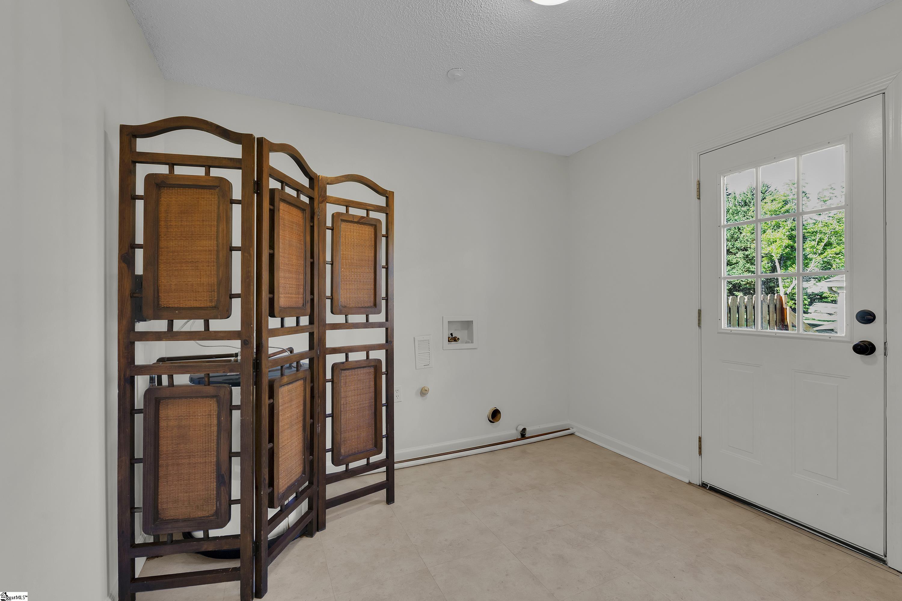 4954 Vineyard Lane Greenville, SC 29615