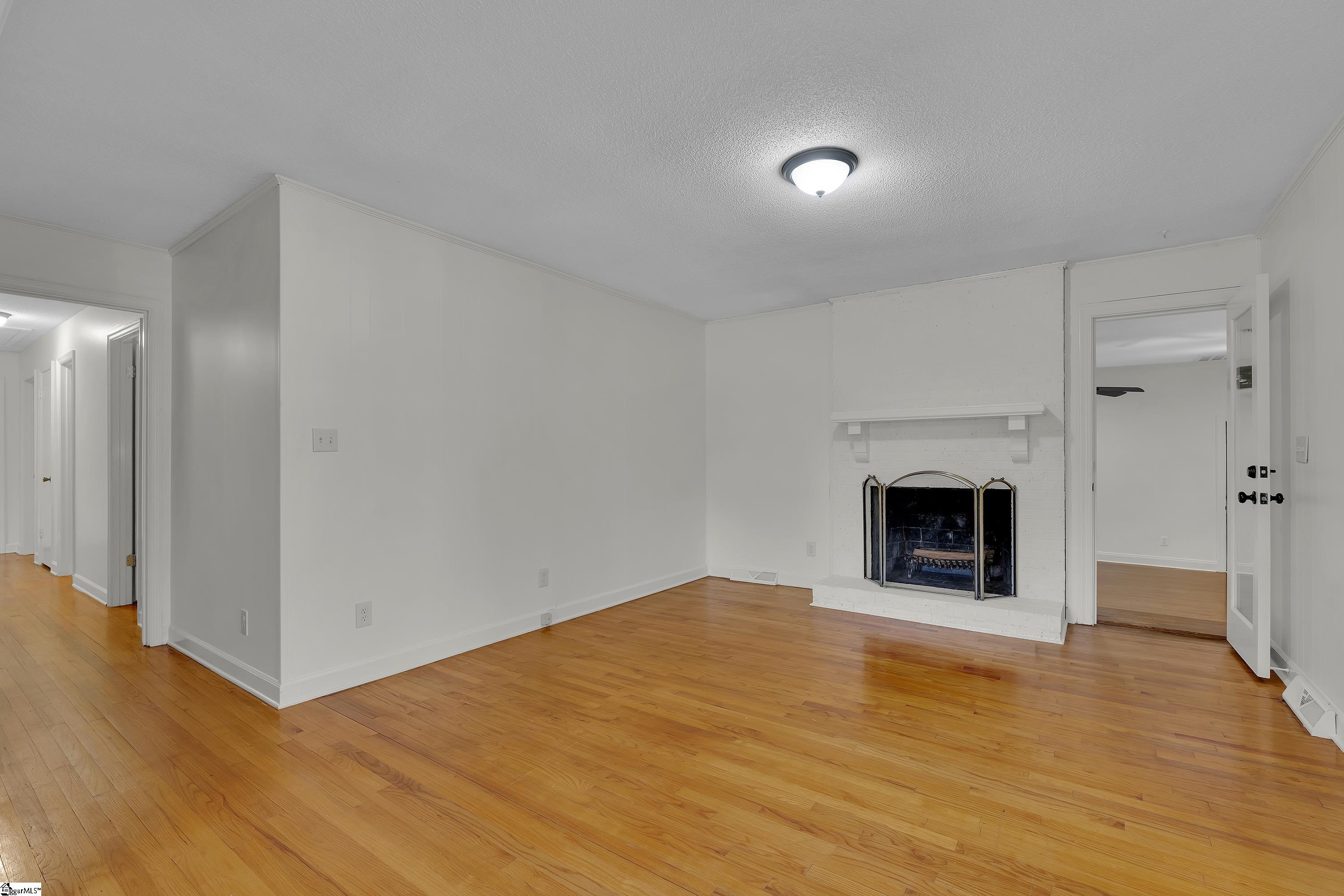 4954 Vineyard Lane Greenville, SC 29615