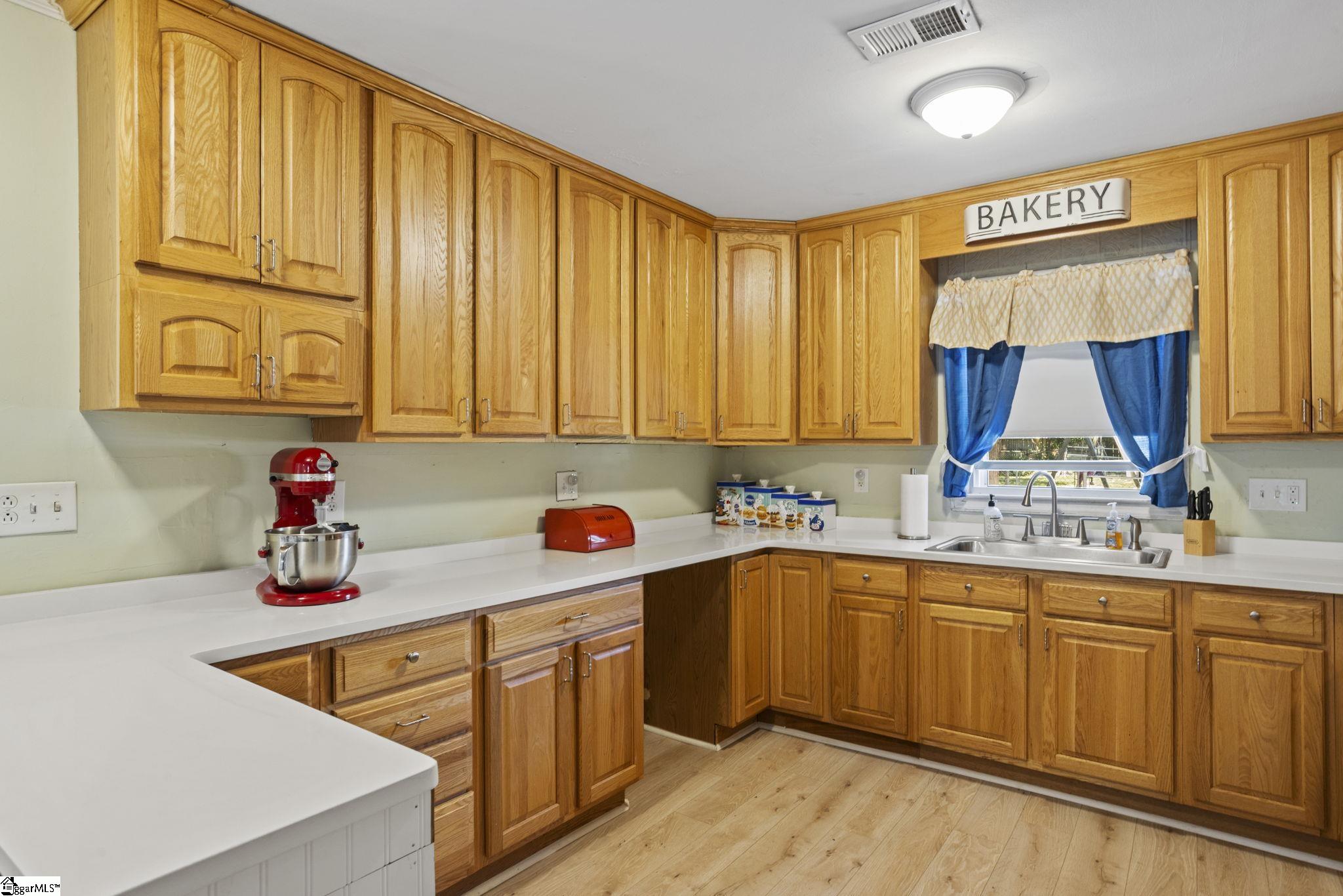 111 Forestdale Drive Taylors, SC 29687