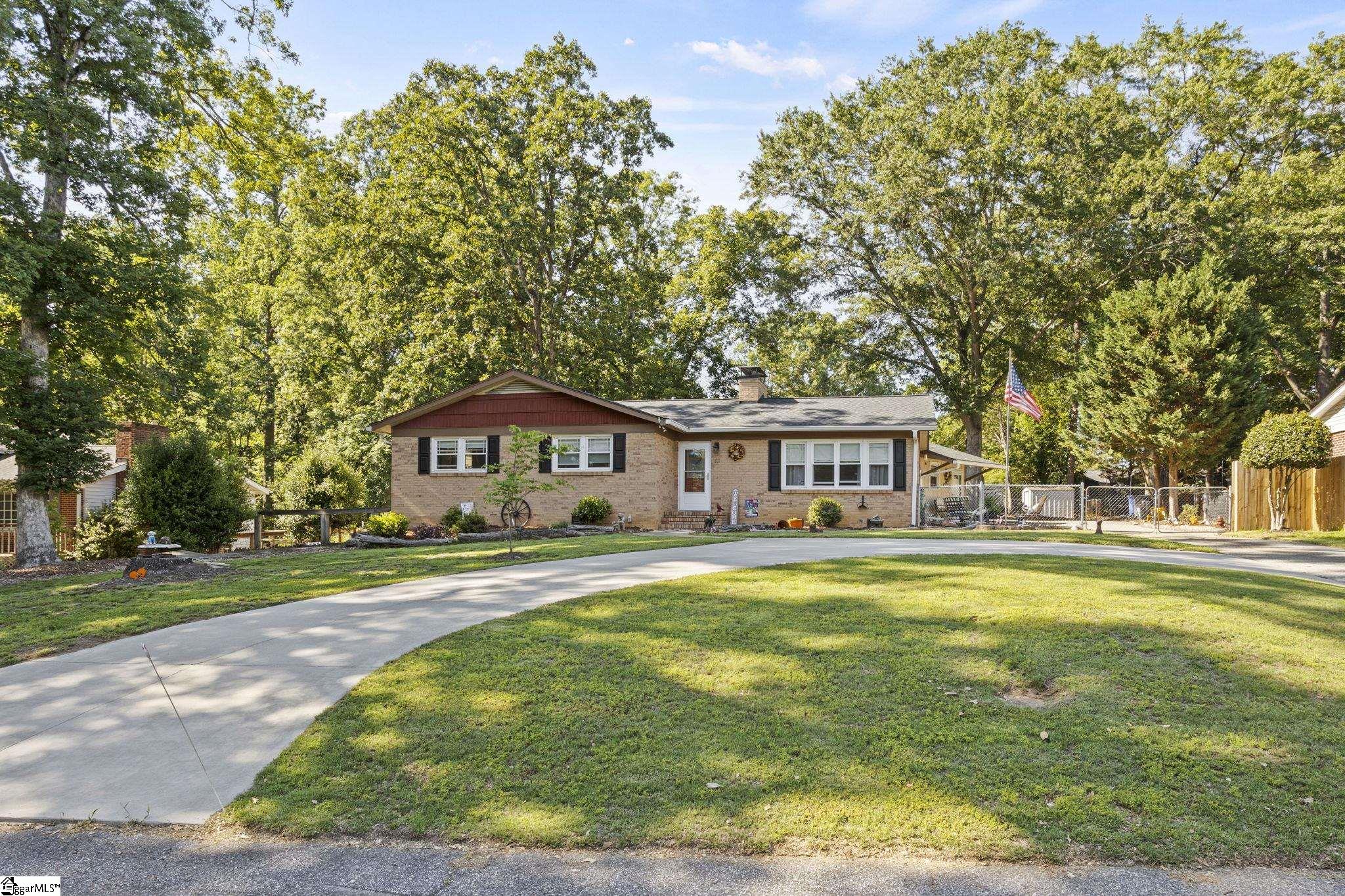 111 Forestdale Drive Taylors, SC 29687