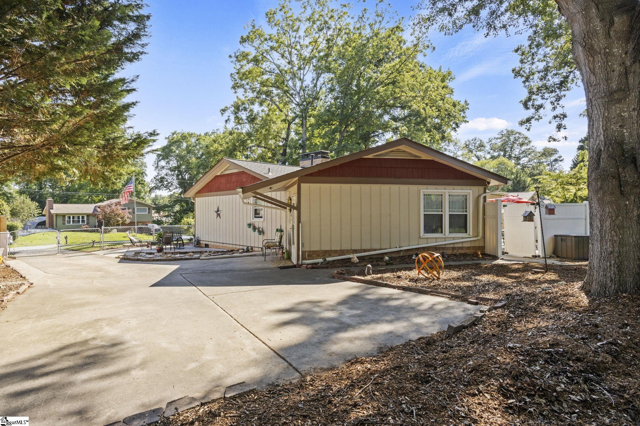 111 Forestdale Drive Taylors, SC 29687