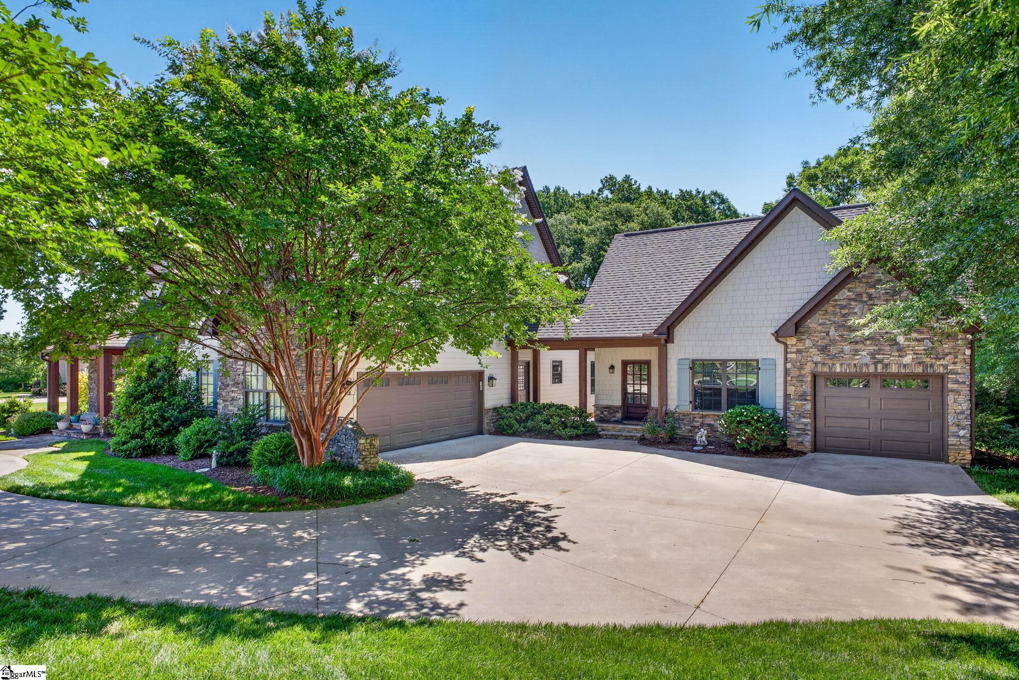 2 Fox Hunt Lane Greer, SC 29651