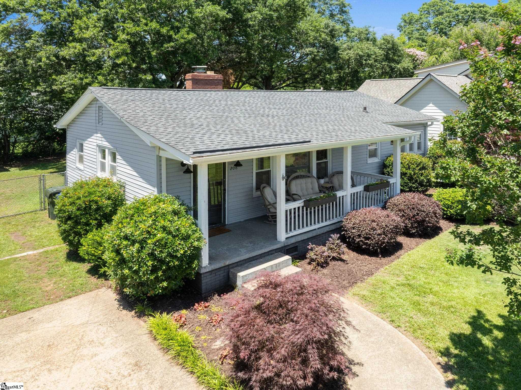 208 Willow Springs Drive Greenville, SC 29607