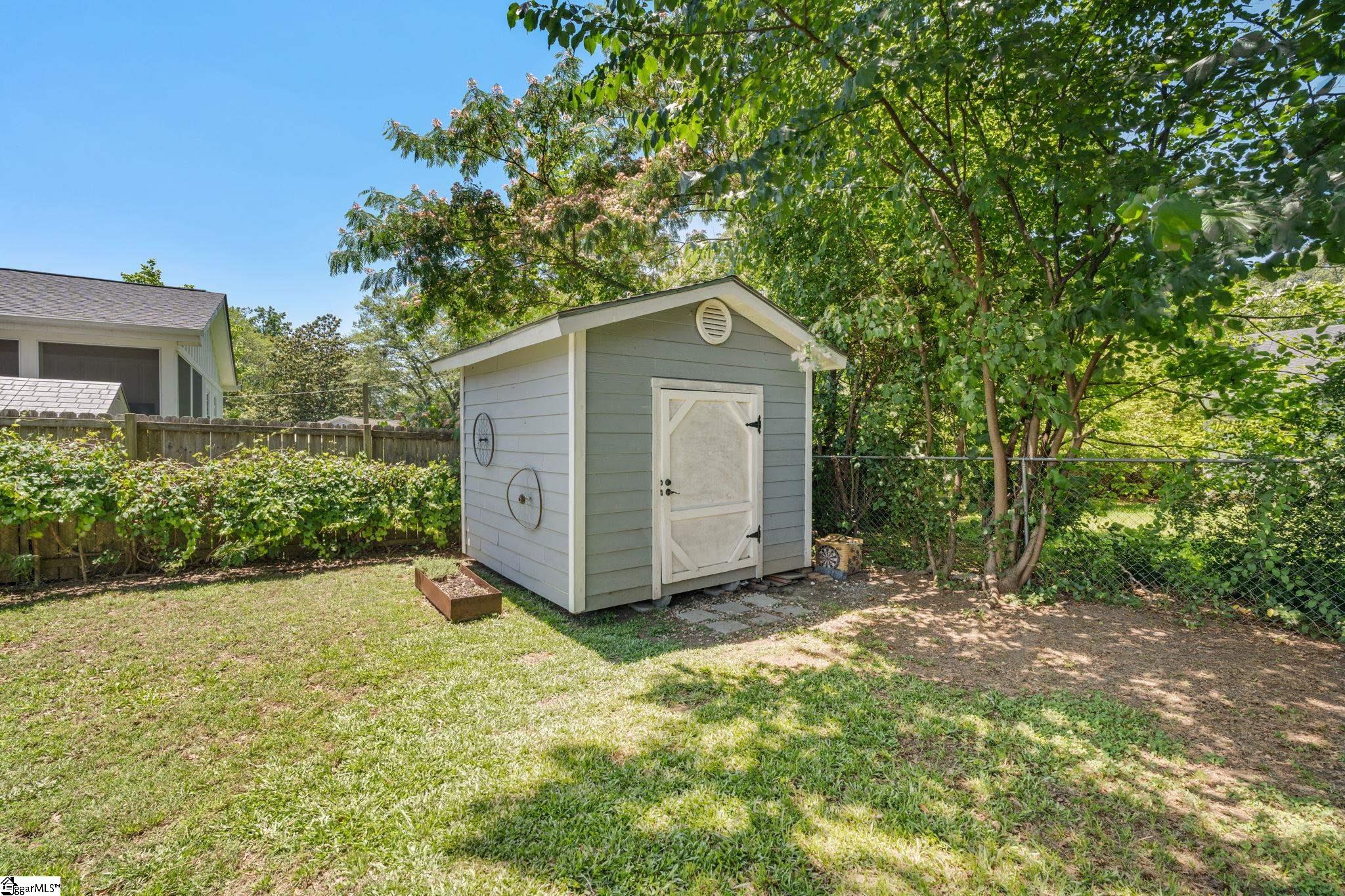 208 Willow Springs Drive Greenville, SC 29607