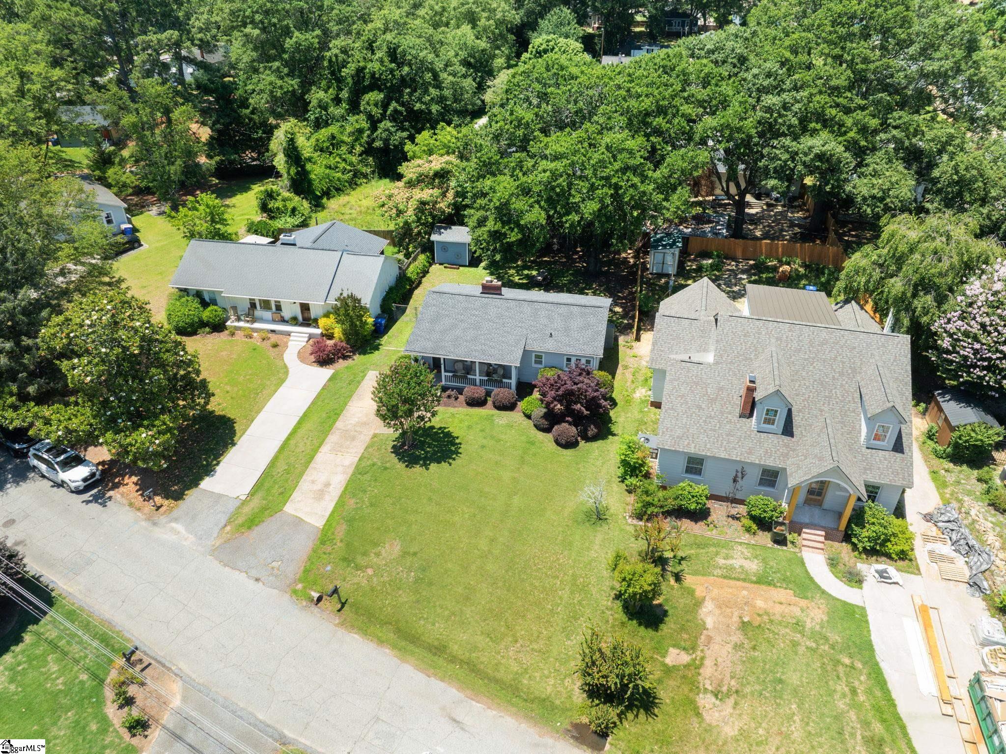 208 Willow Springs Drive Greenville, SC 29607