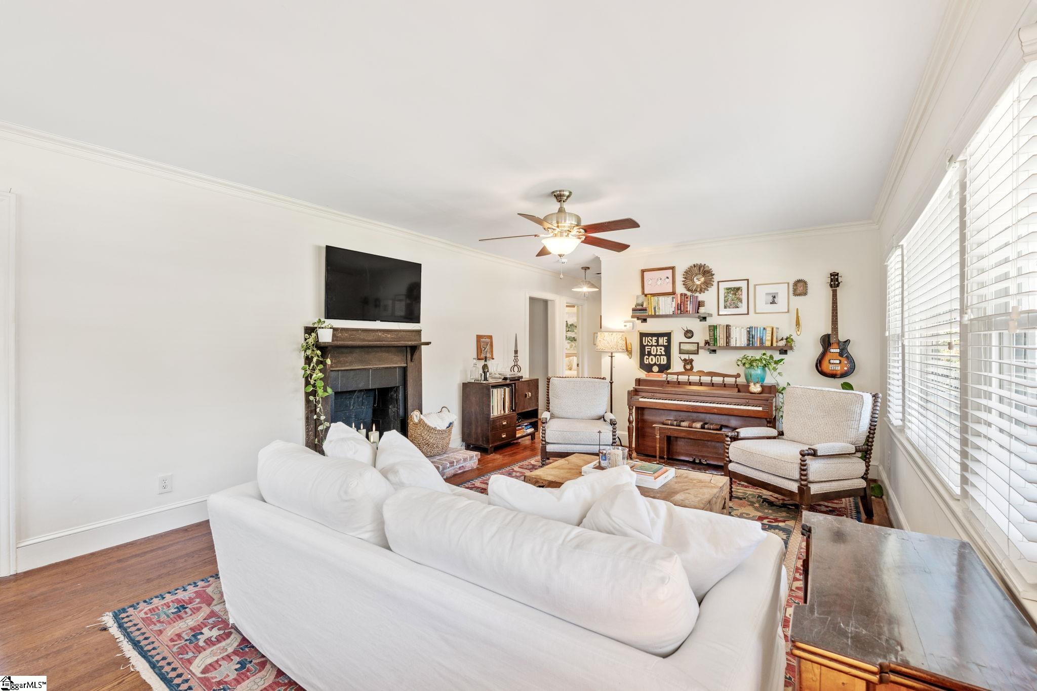 208 Willow Springs Drive Greenville, SC 29607