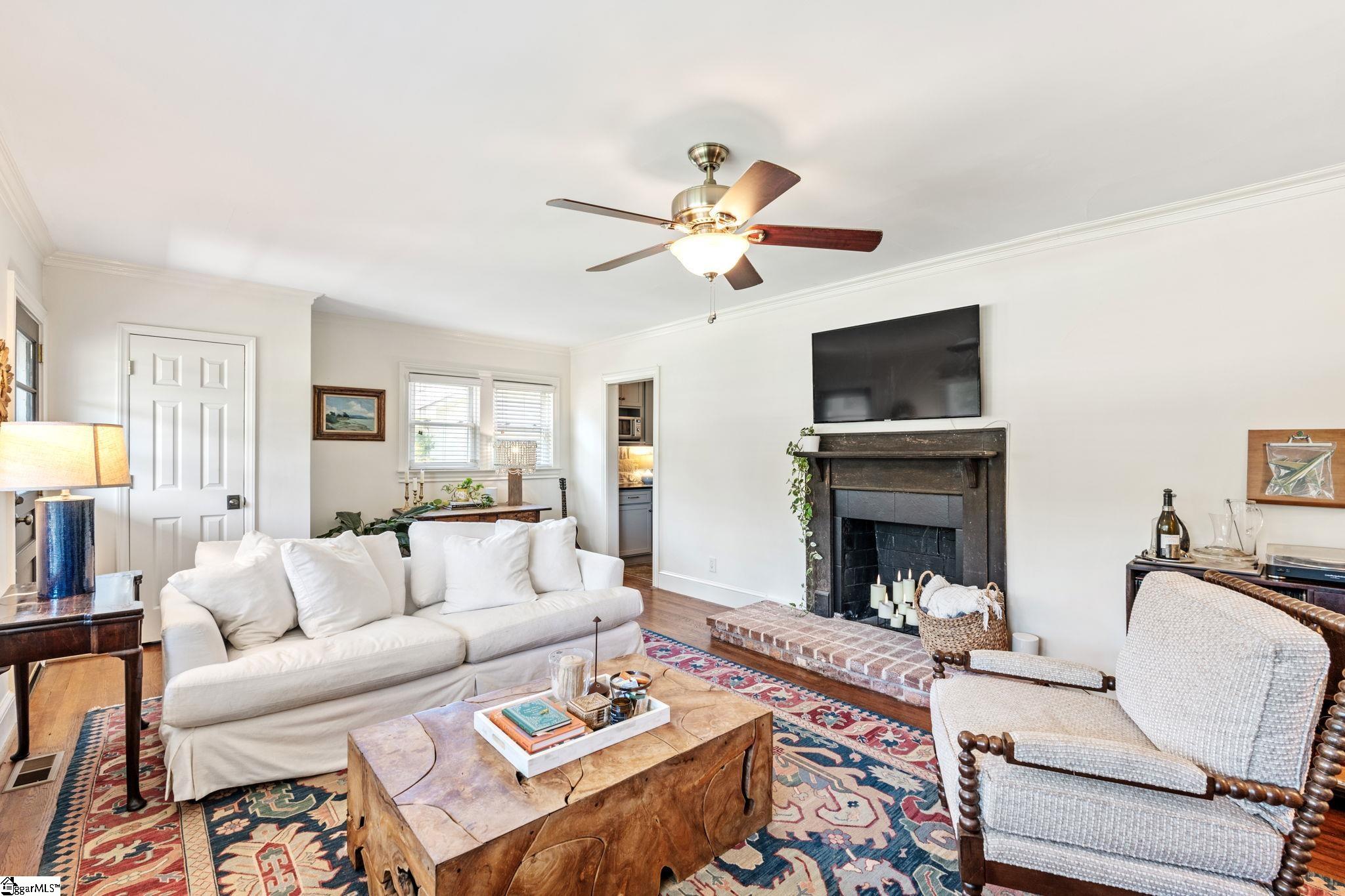 208 Willow Springs Drive Greenville, SC 29607