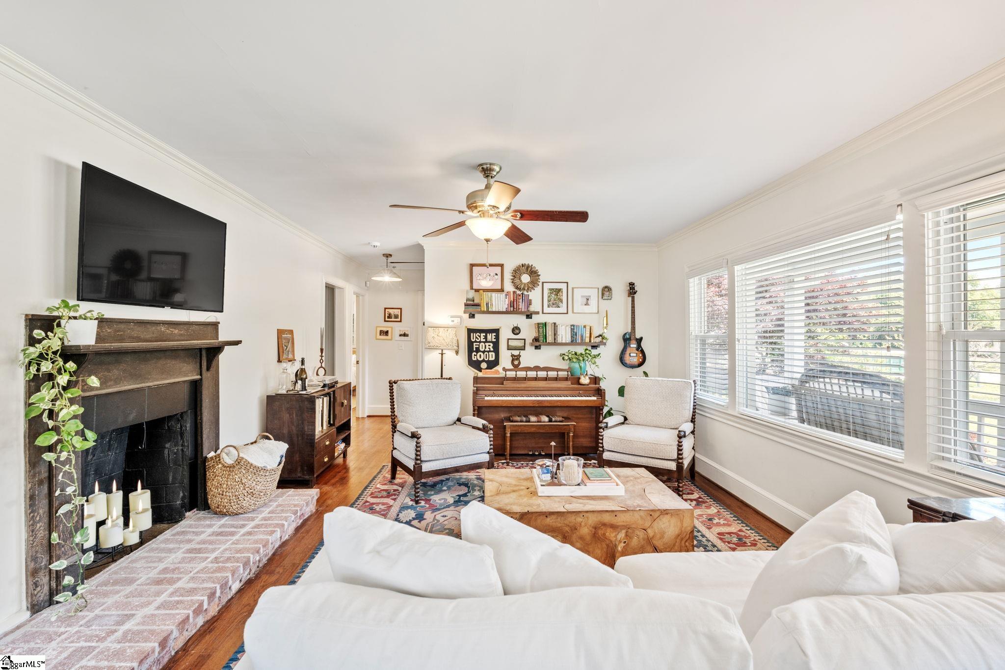 208 Willow Springs Drive Greenville, SC 29607