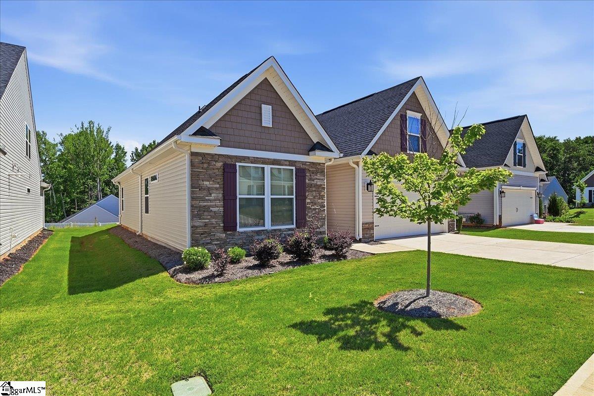 504 Clairbrook Court Greer, SC 29651
