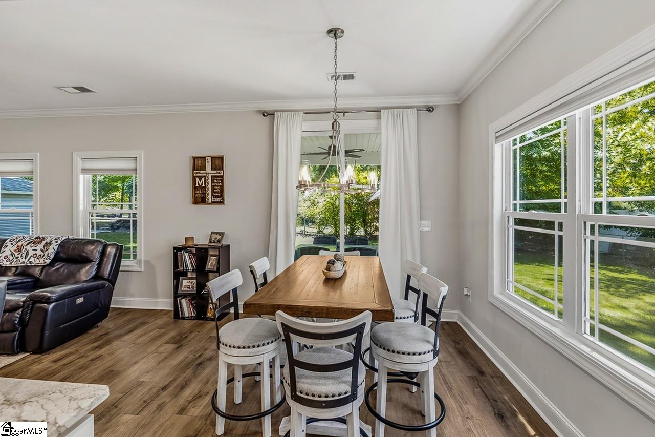 136 Shadecrest Drive Mauldin, SC 29662