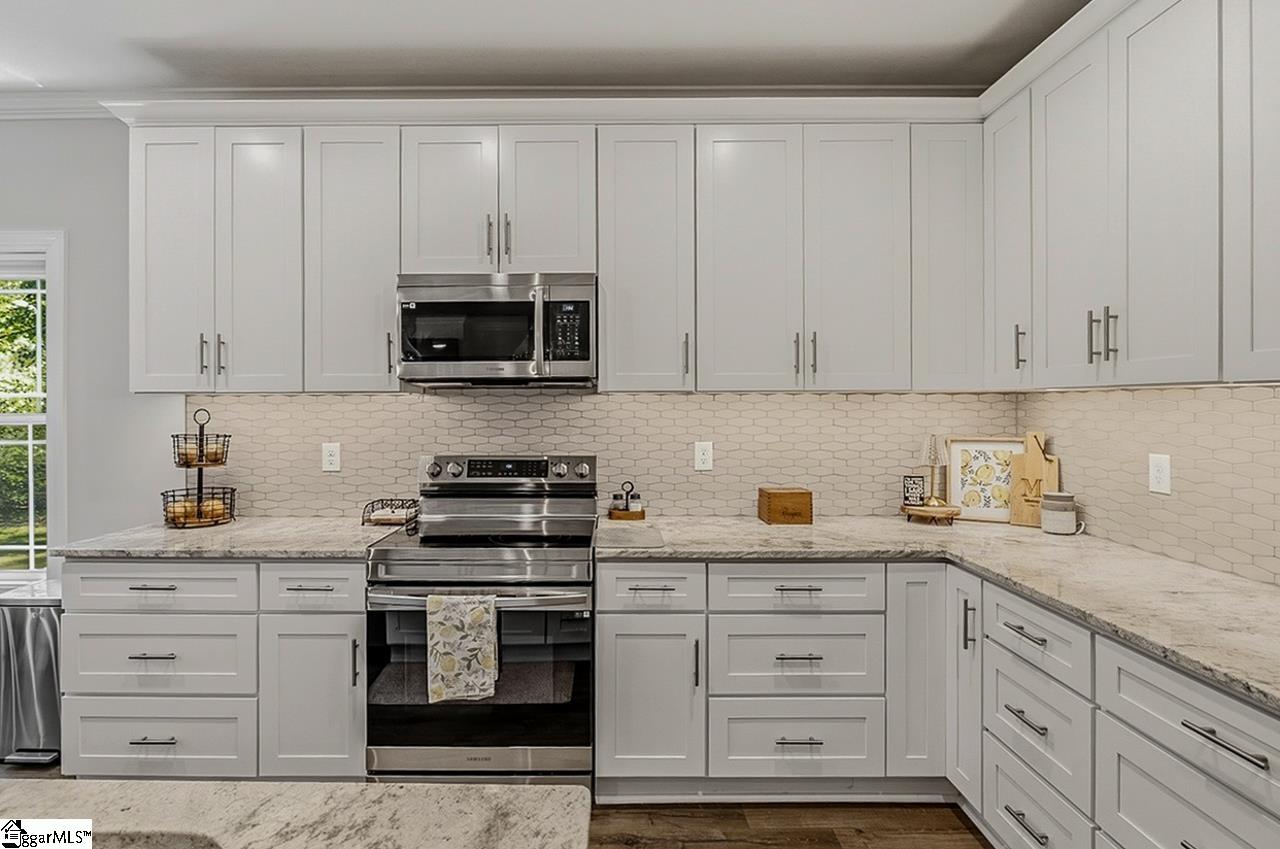 136 Shadecrest Drive Mauldin, SC 29662