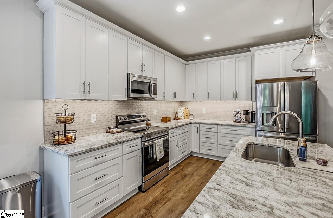 136 Shadecrest Drive Mauldin, SC 29662