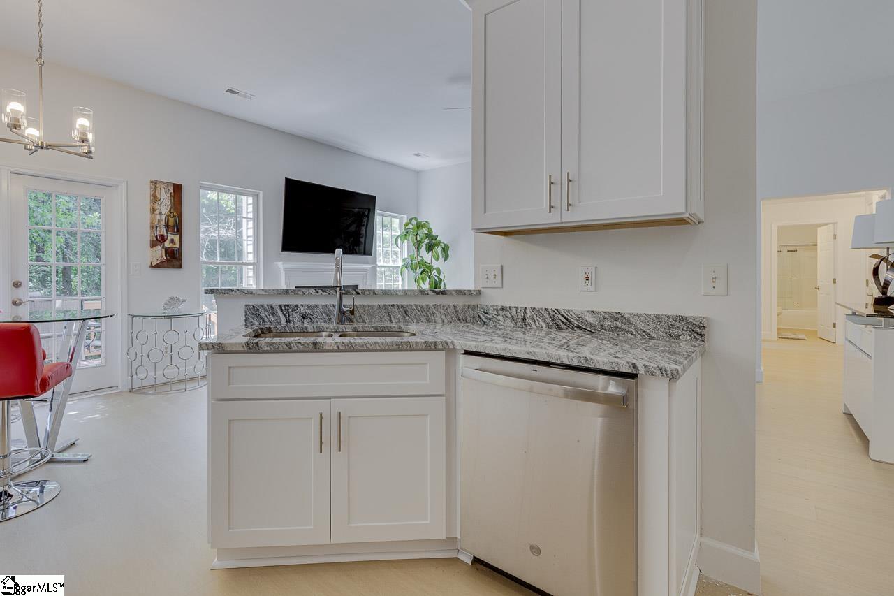 105 Poplar Springs Drive Mauldin, SC 29662