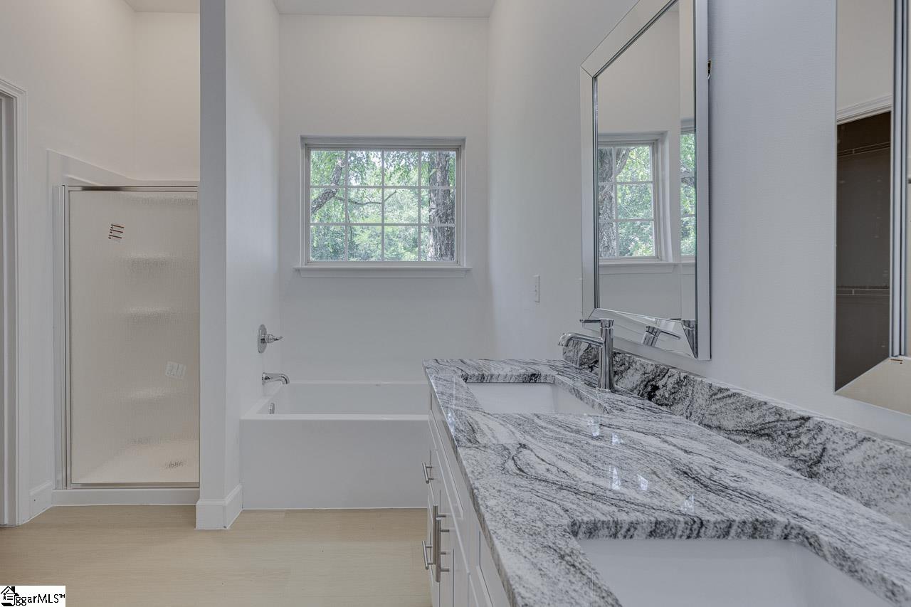 105 Poplar Springs Drive Mauldin, SC 29662
