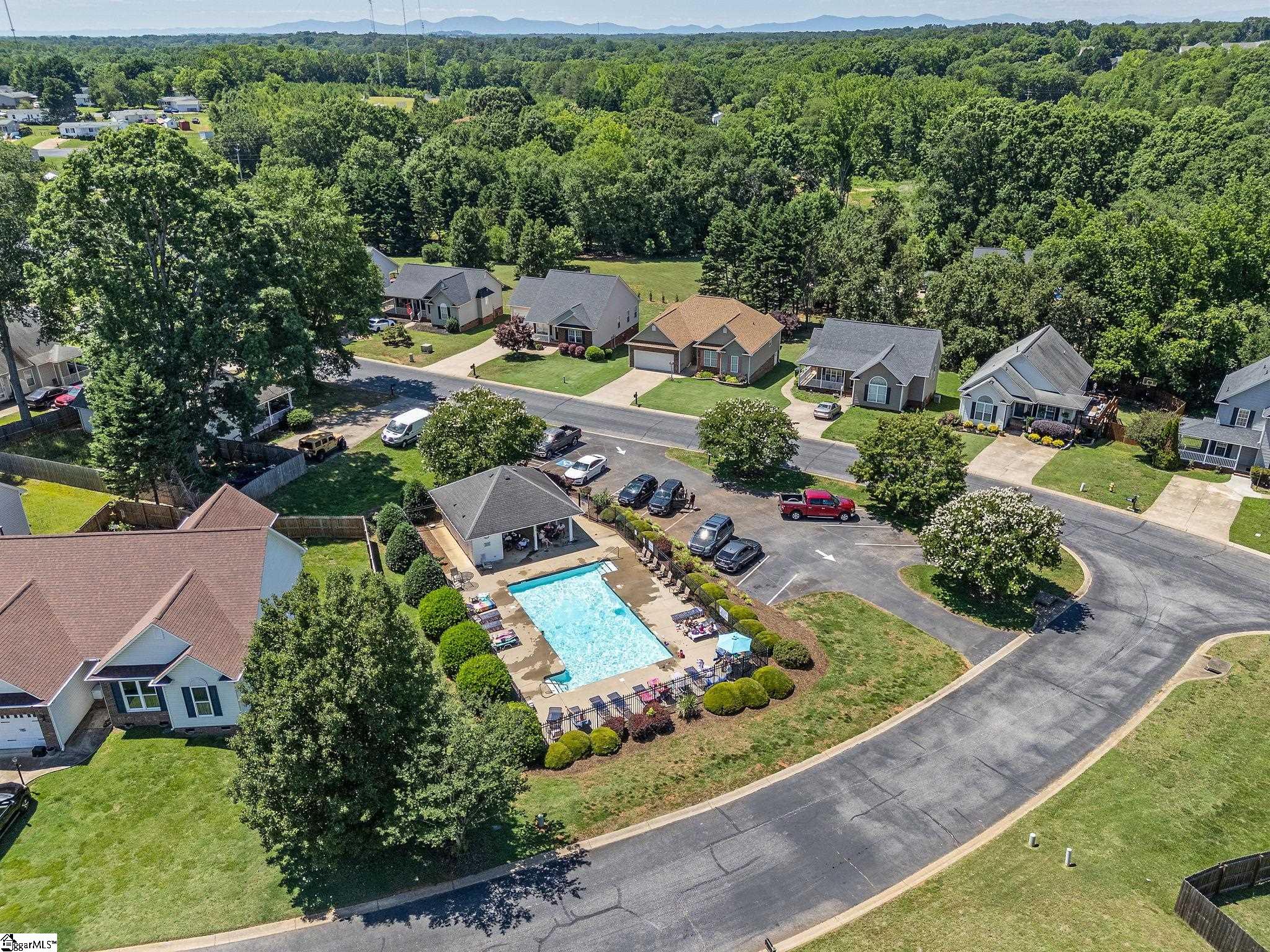 531 Plantation Creek Drive Boiling Springs, SC 29316