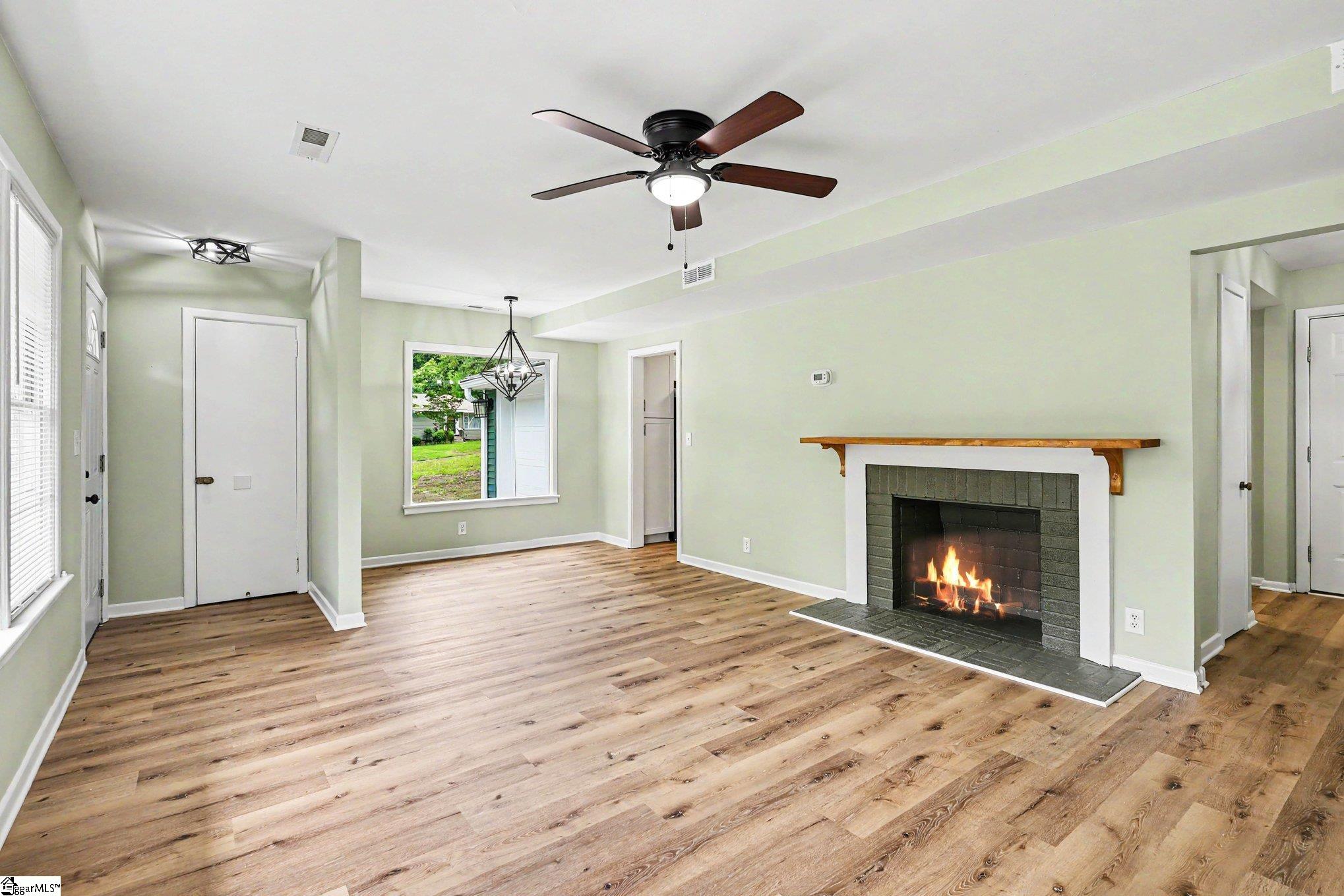 931 Windy Court Spartanburg, SC 29301